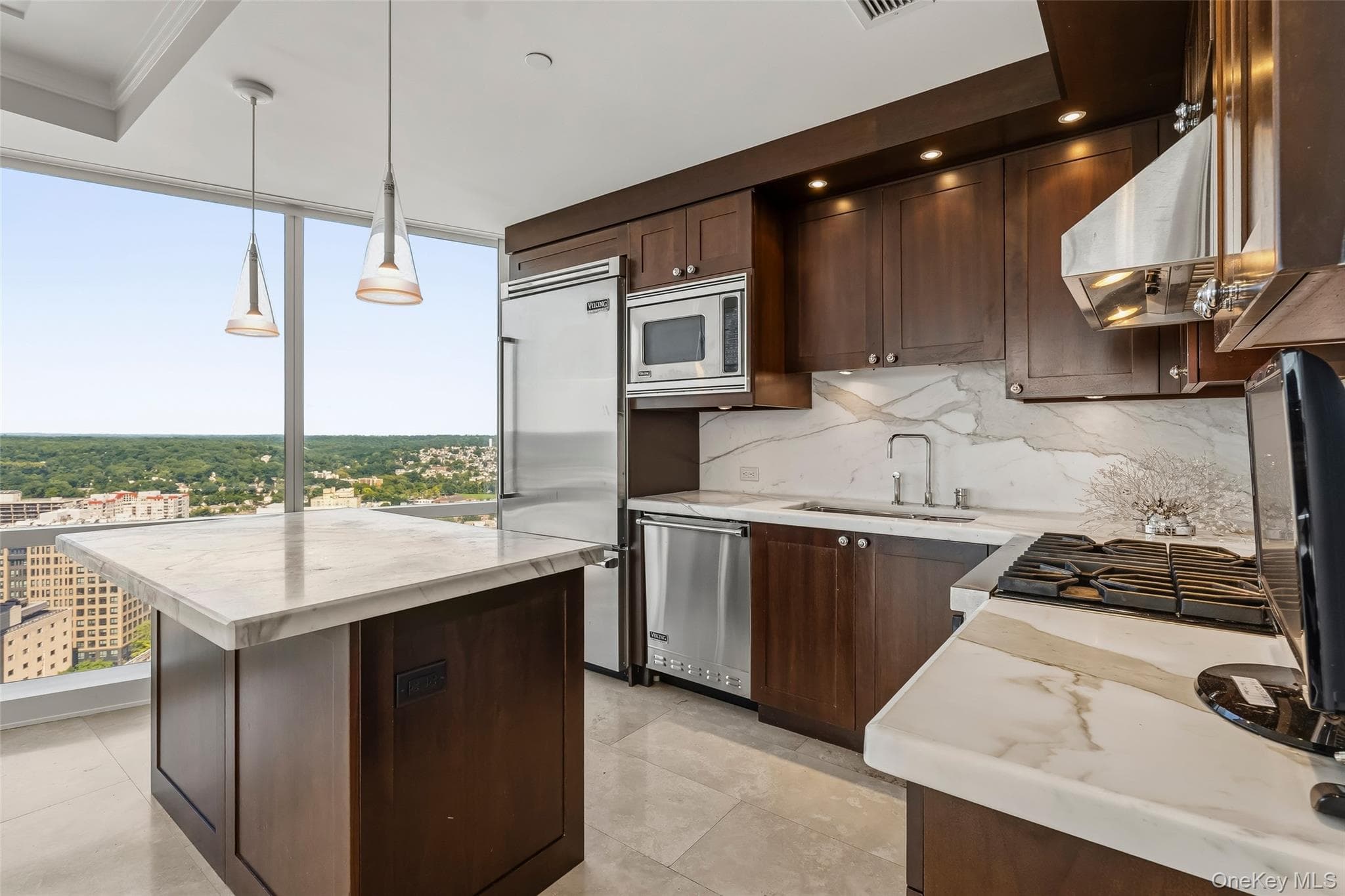 1 Renaissance Square Unit: V6G thumbnail 6