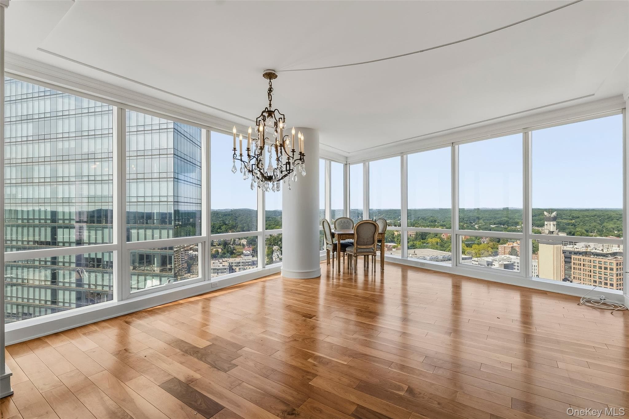 1 Renaissance Square Unit: V6G thumbnail 3