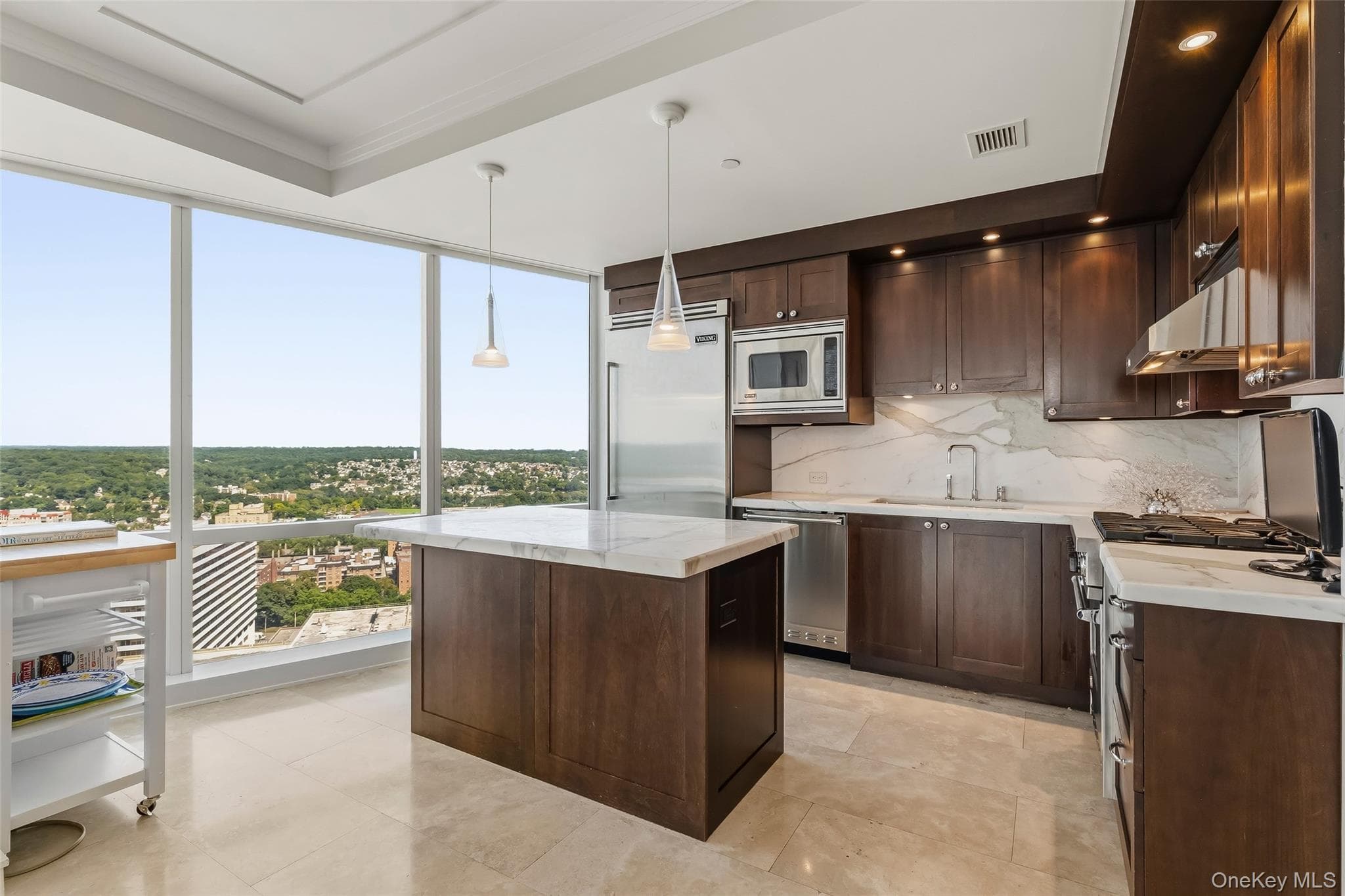 1 Renaissance Square Unit: V6G thumbnail 4