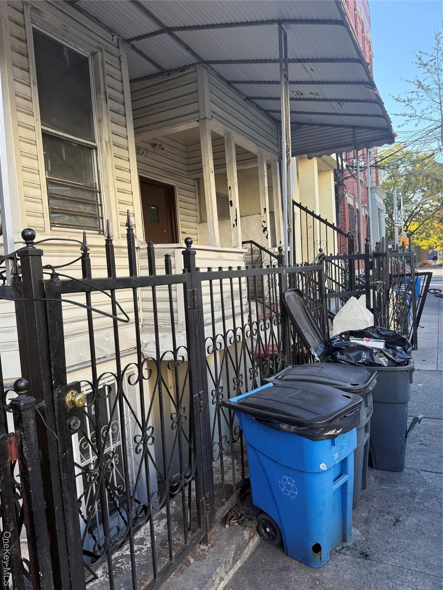 1124 Fox Street thumbnail 4