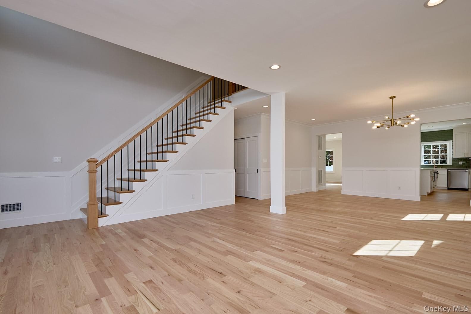 104 Maeder Avenue thumbnail 13