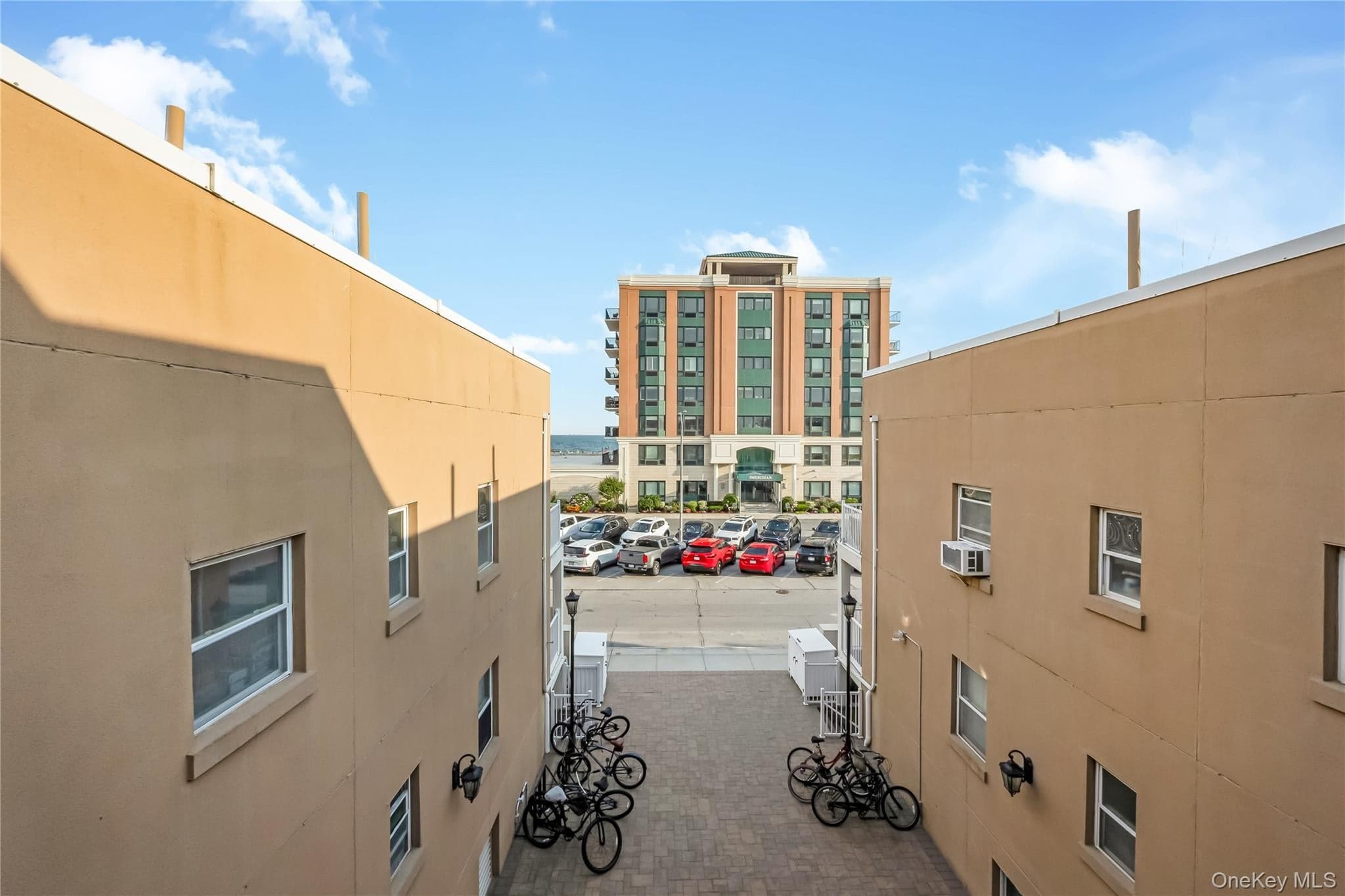 251 W Broadway Unit: 306 thumbnail 18