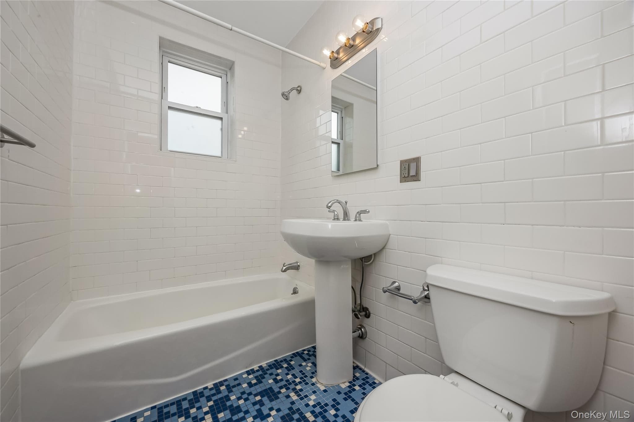 251 W Broadway Unit: 306 thumbnail 17