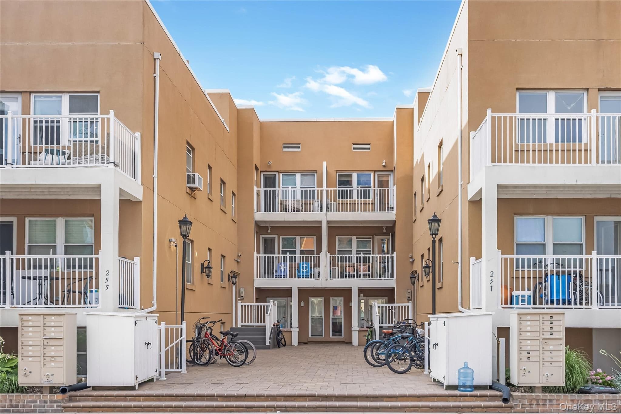 251 W Broadway Unit: 306, Long Beach