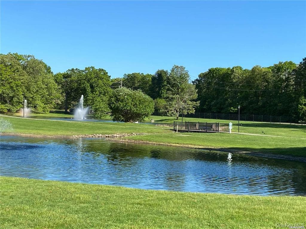 274 Berwick Court Unit: A thumbnail 28