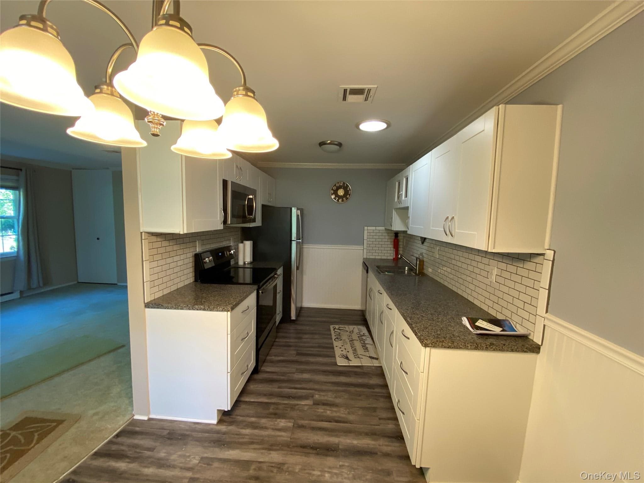 274 Berwick Court Unit: A thumbnail 5