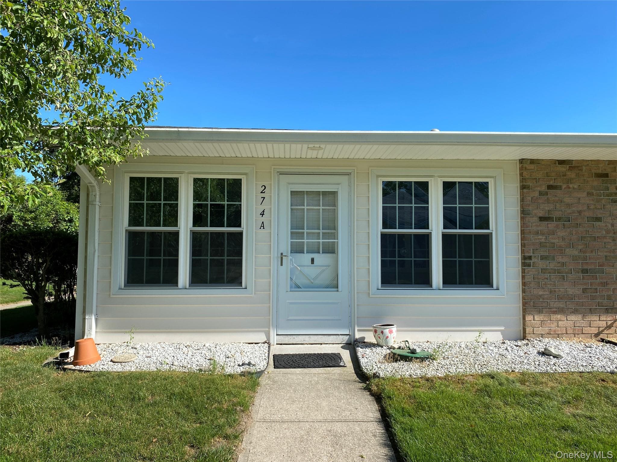 274 Berwick Court Unit: A, Ridge