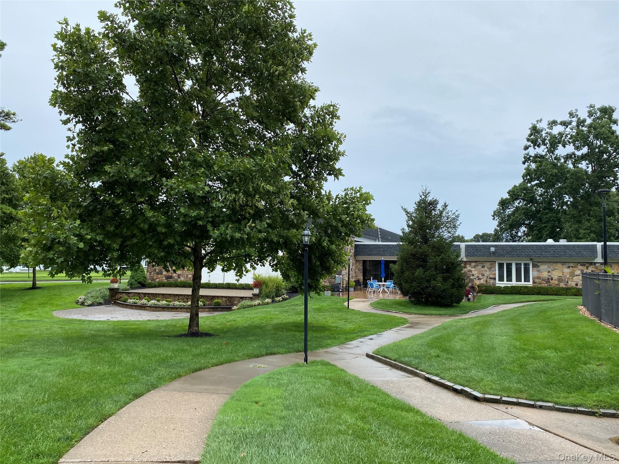 274 Berwick Court Unit: A thumbnail 32