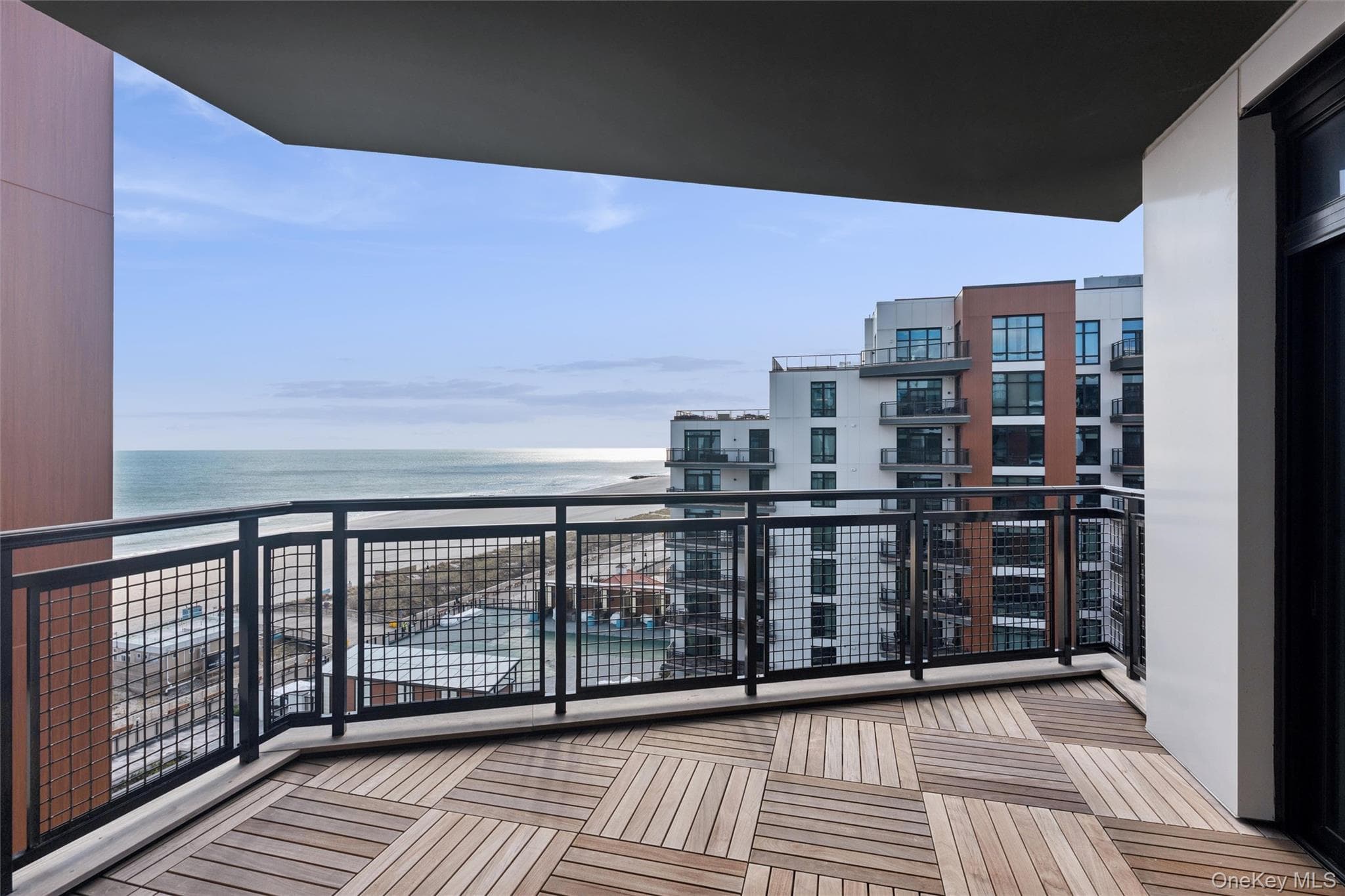 140 Boardwalk Unit: 905B, Long Beach