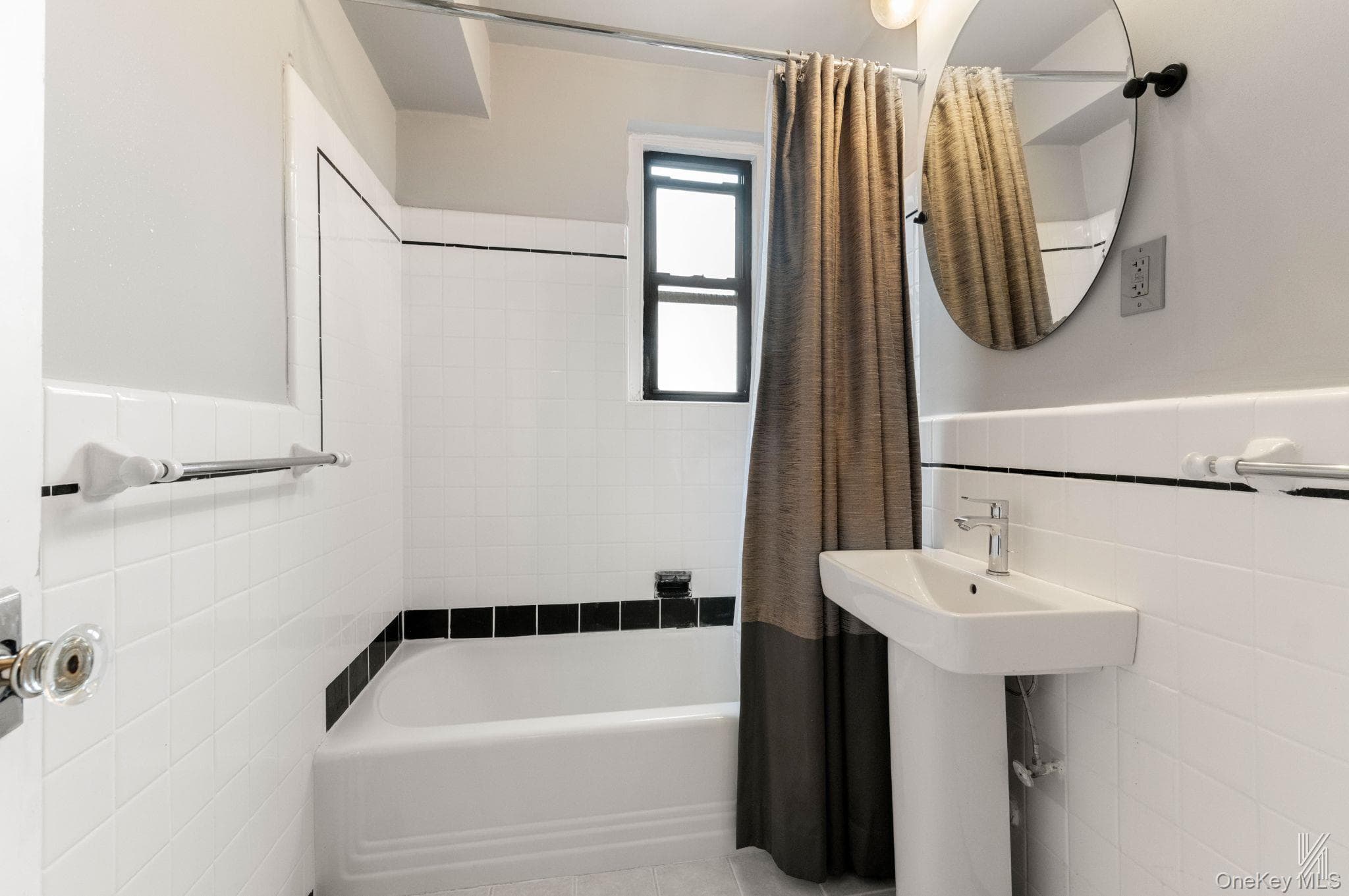 25-40 31st Avenue Unit: 6F thumbnail 13