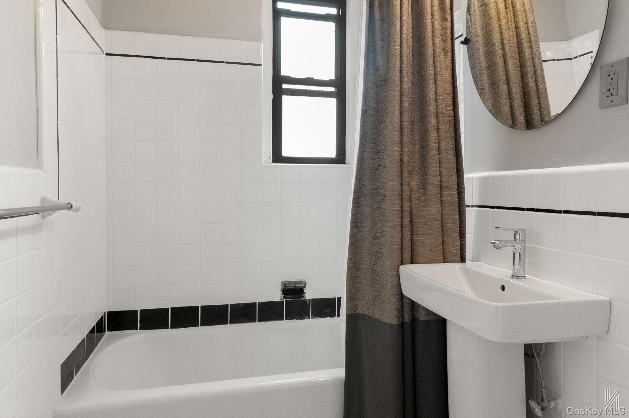 25-40 31st Avenue Unit: 6F thumbnail 14