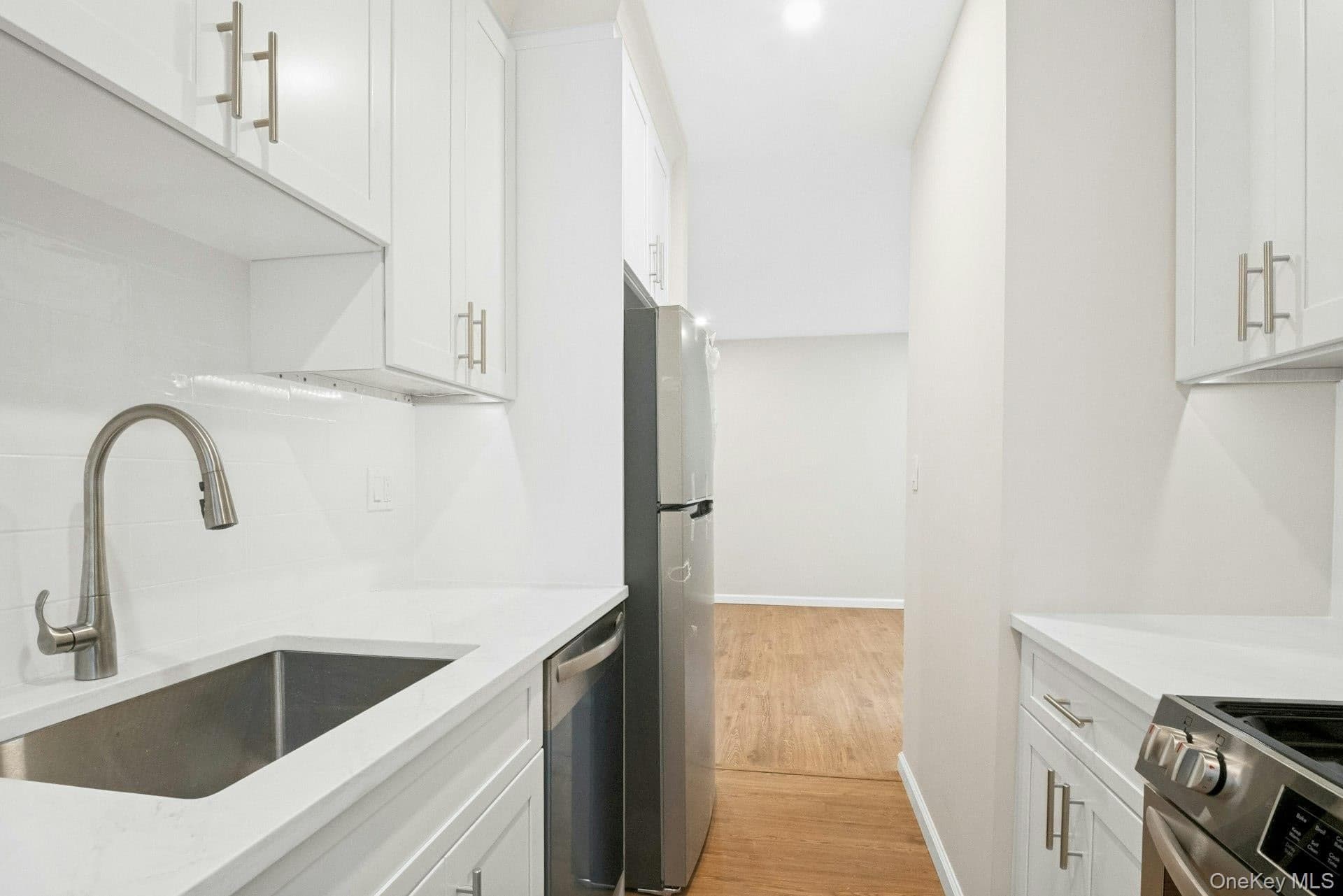180 E Hartsdale Avenue Unit: 1F thumbnail 11