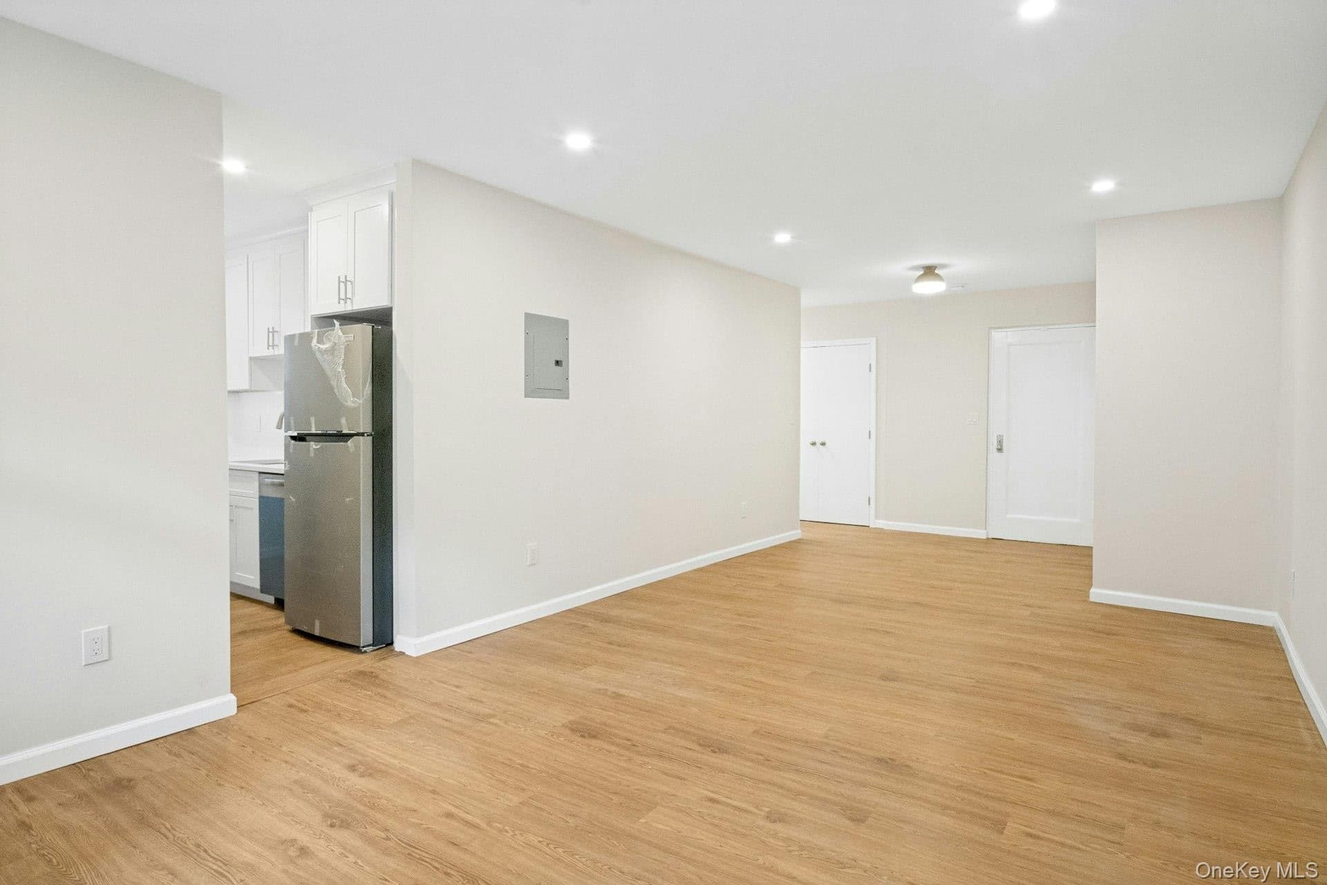 180 E Hartsdale Avenue Unit: 1F thumbnail 8