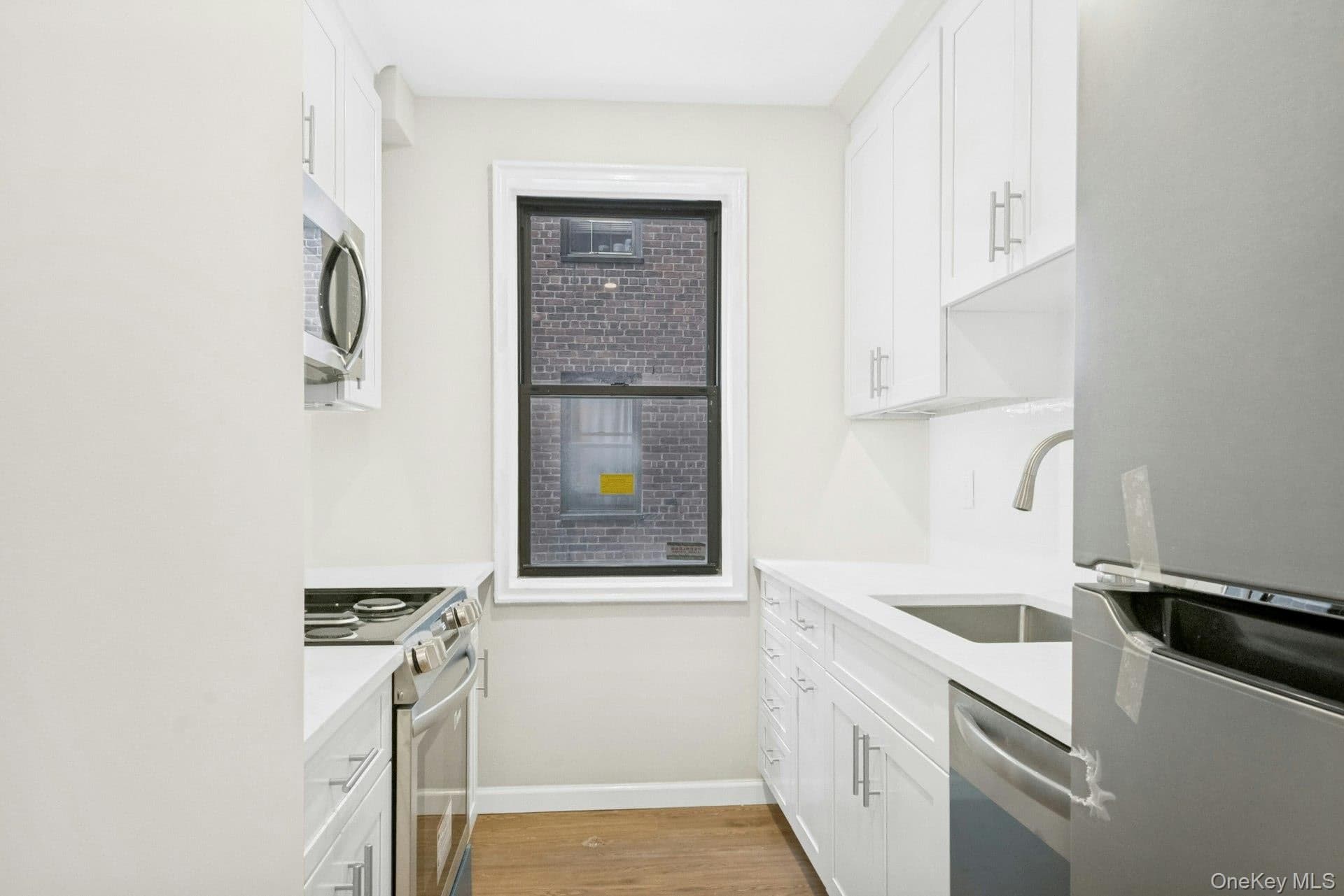 180 E Hartsdale Avenue Unit: 1F thumbnail 10