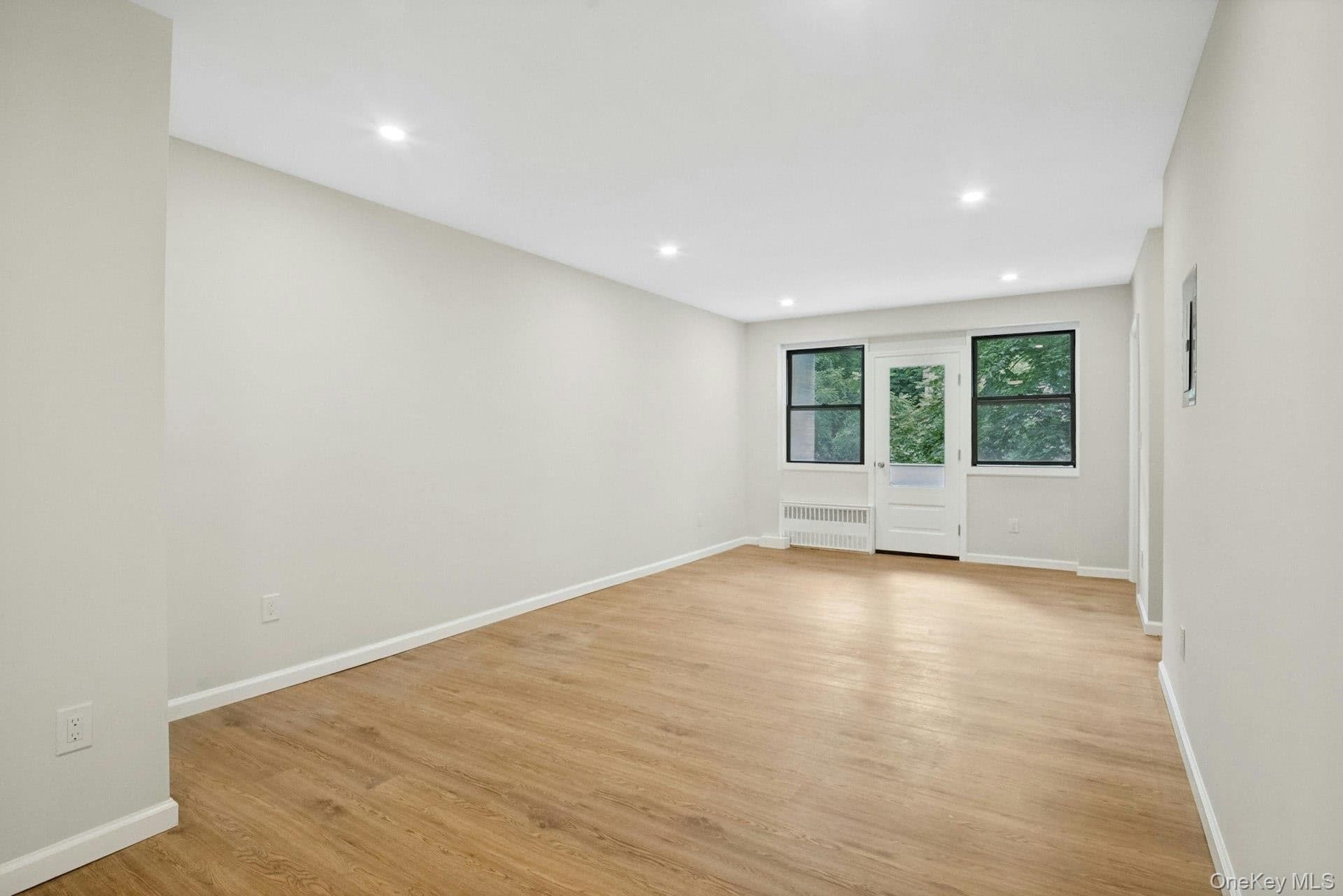 180 E Hartsdale Avenue Unit: 1F thumbnail 5