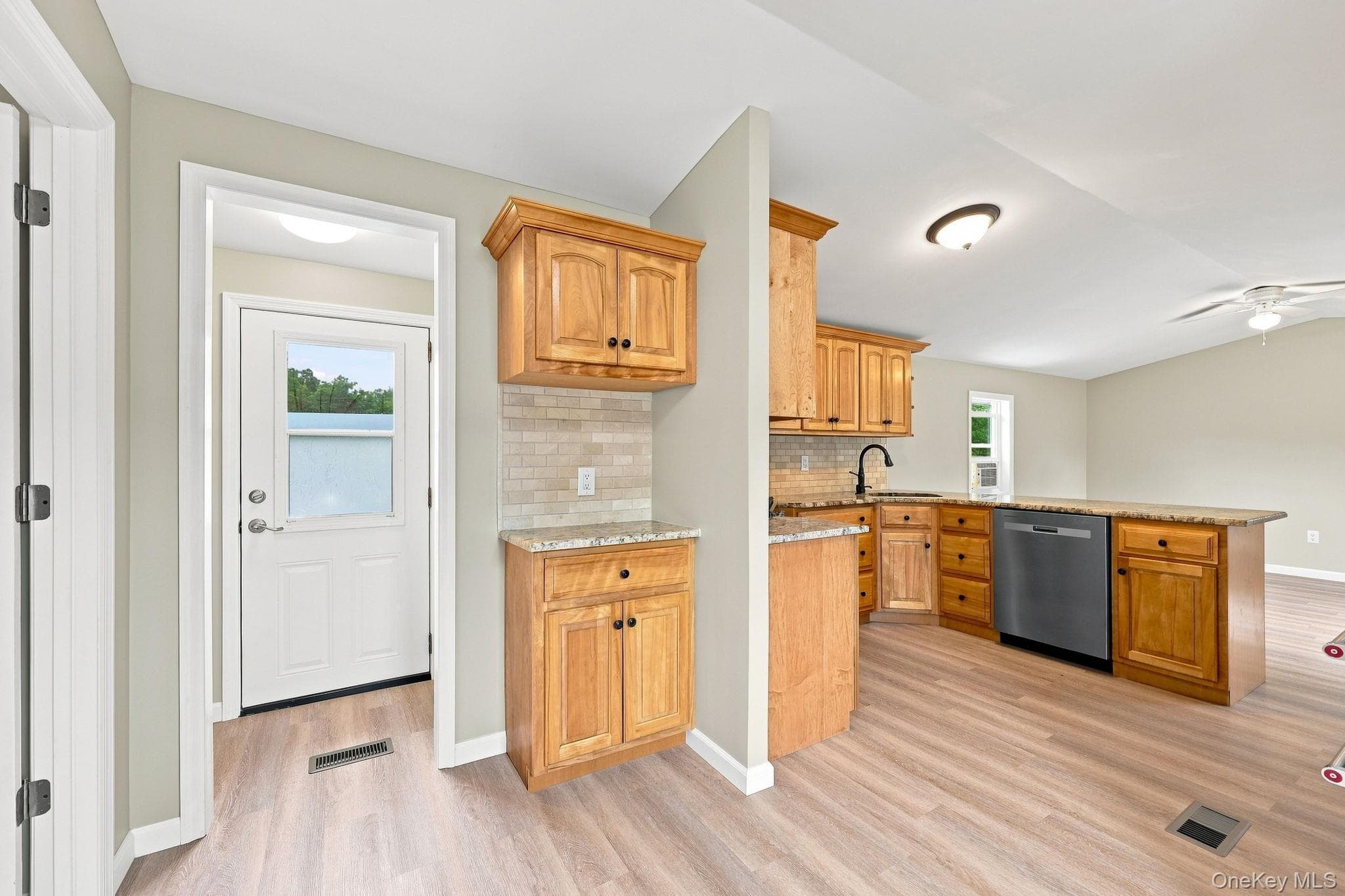 363 Mettacahonts RD Unit: 6 thumbnail 10