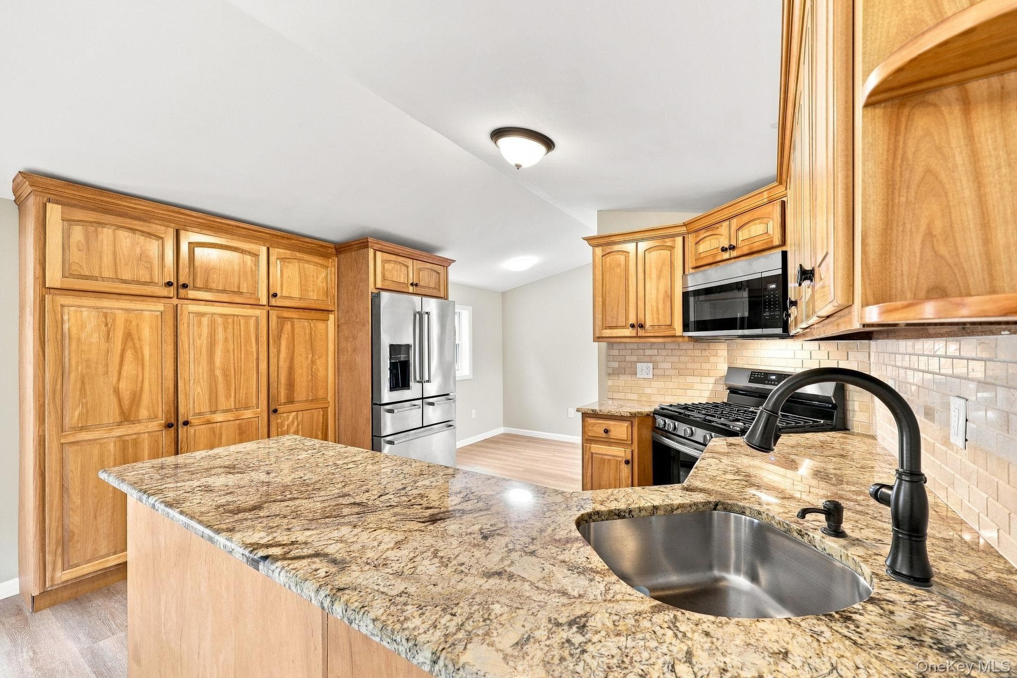363 Mettacahonts RD Unit: 6 thumbnail 9