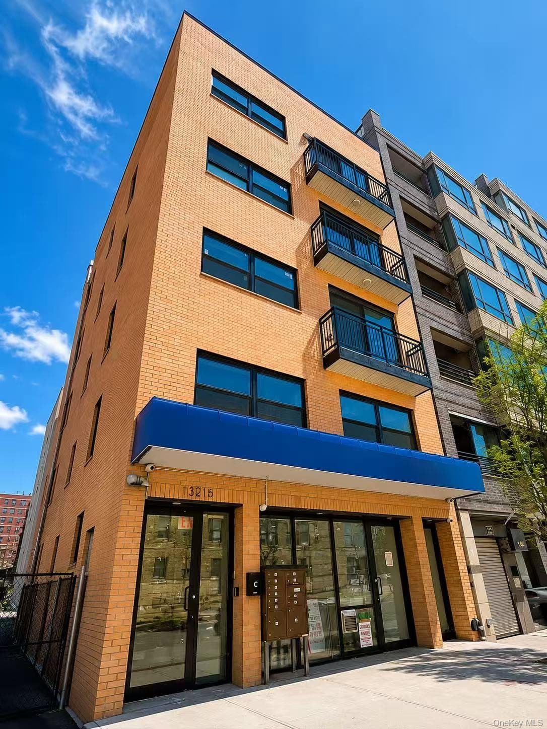 132-16 Maple Avenue Unit: 1A, Flushing