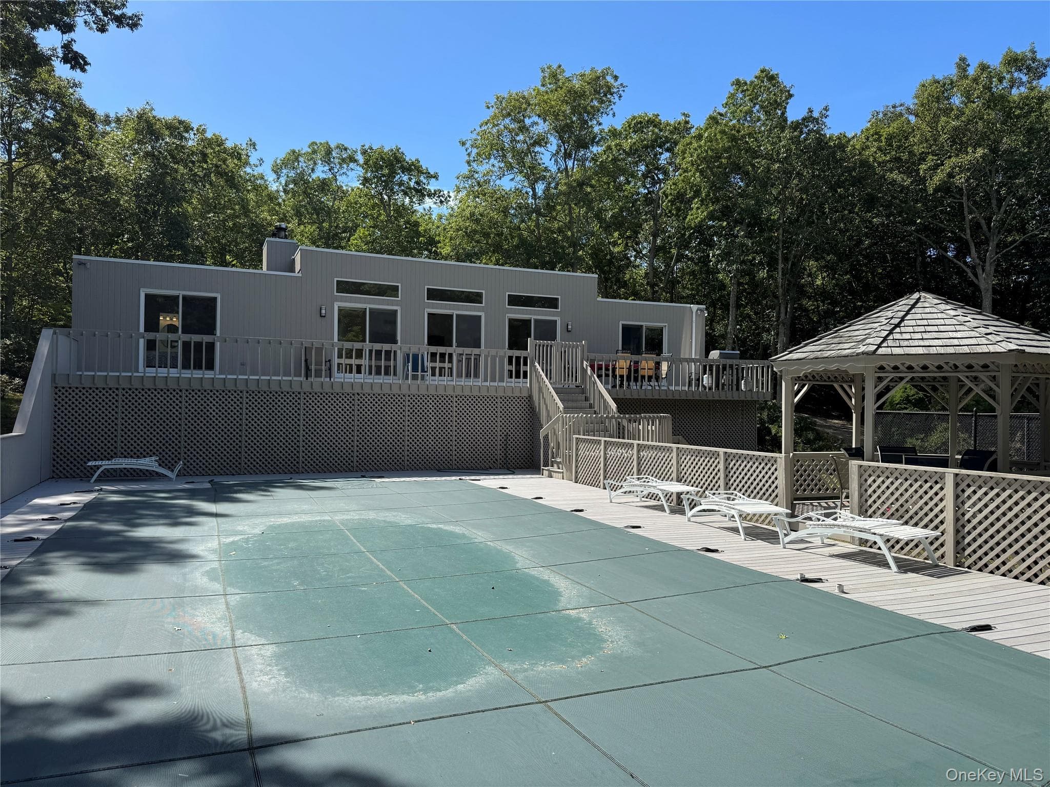2 Little Court thumbnail 12