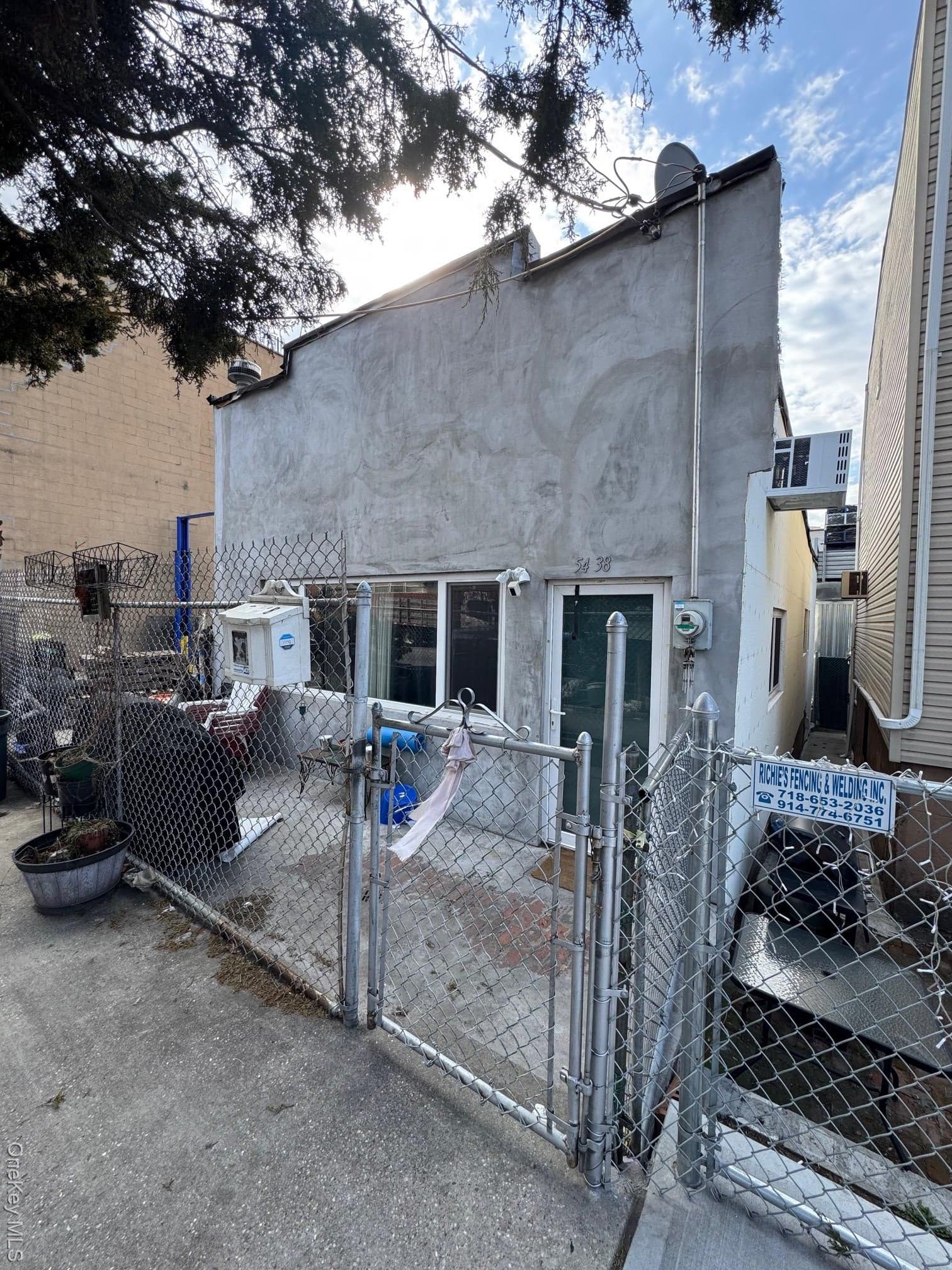 5438 46th Street, Maspeth