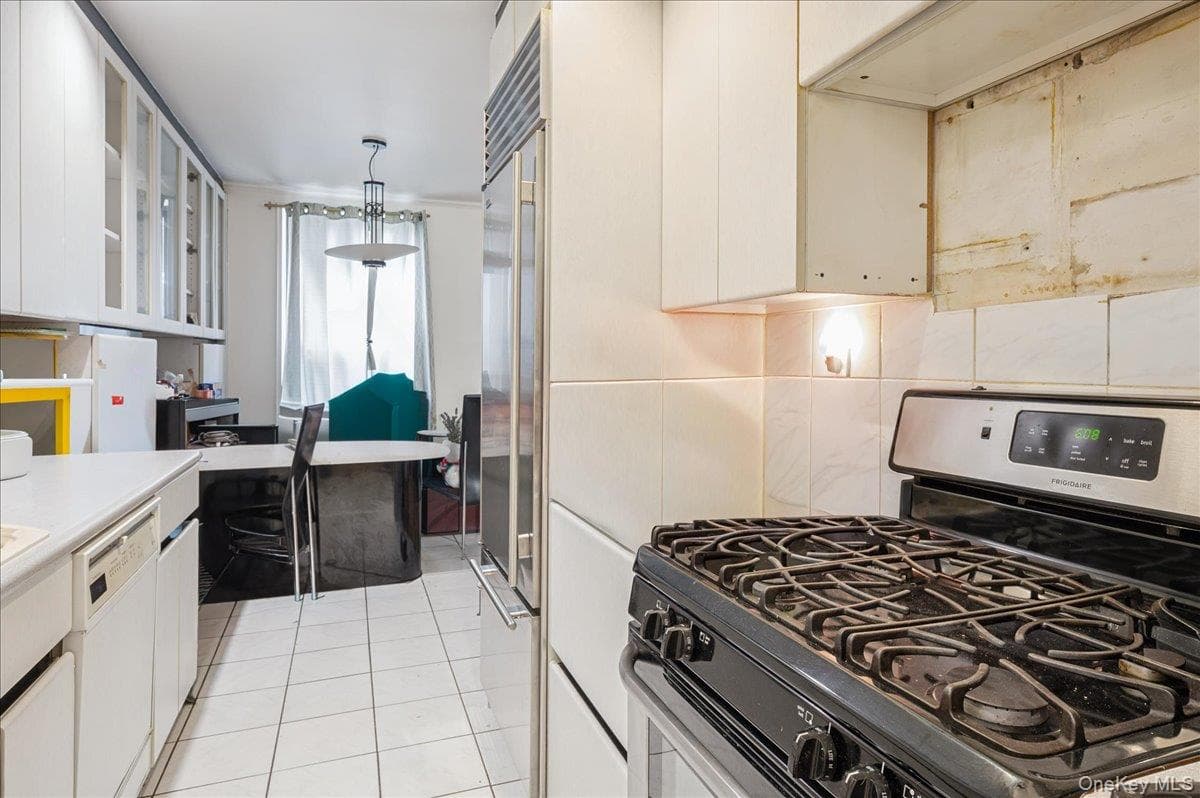 1130 Stadium Avenue Unit: 1J thumbnail 11