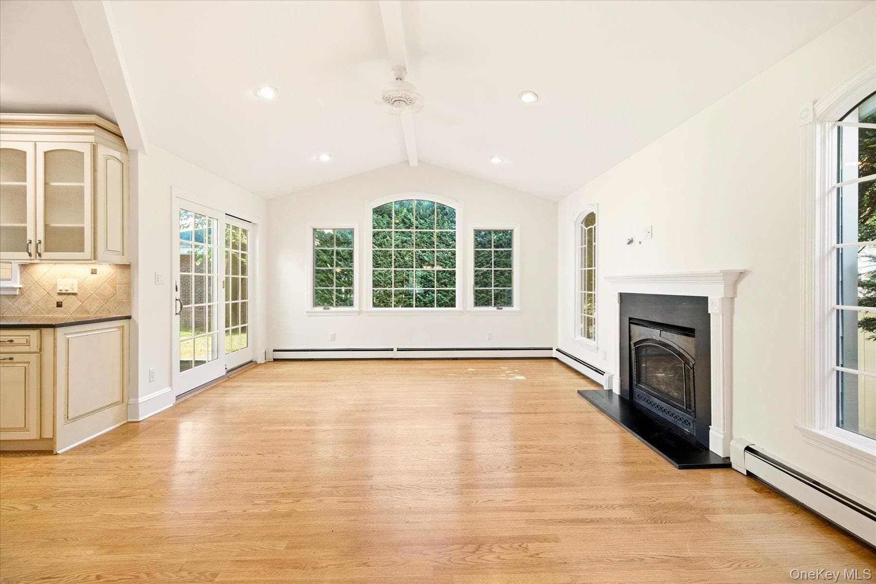 404 Cornwell Avenue thumbnail 4