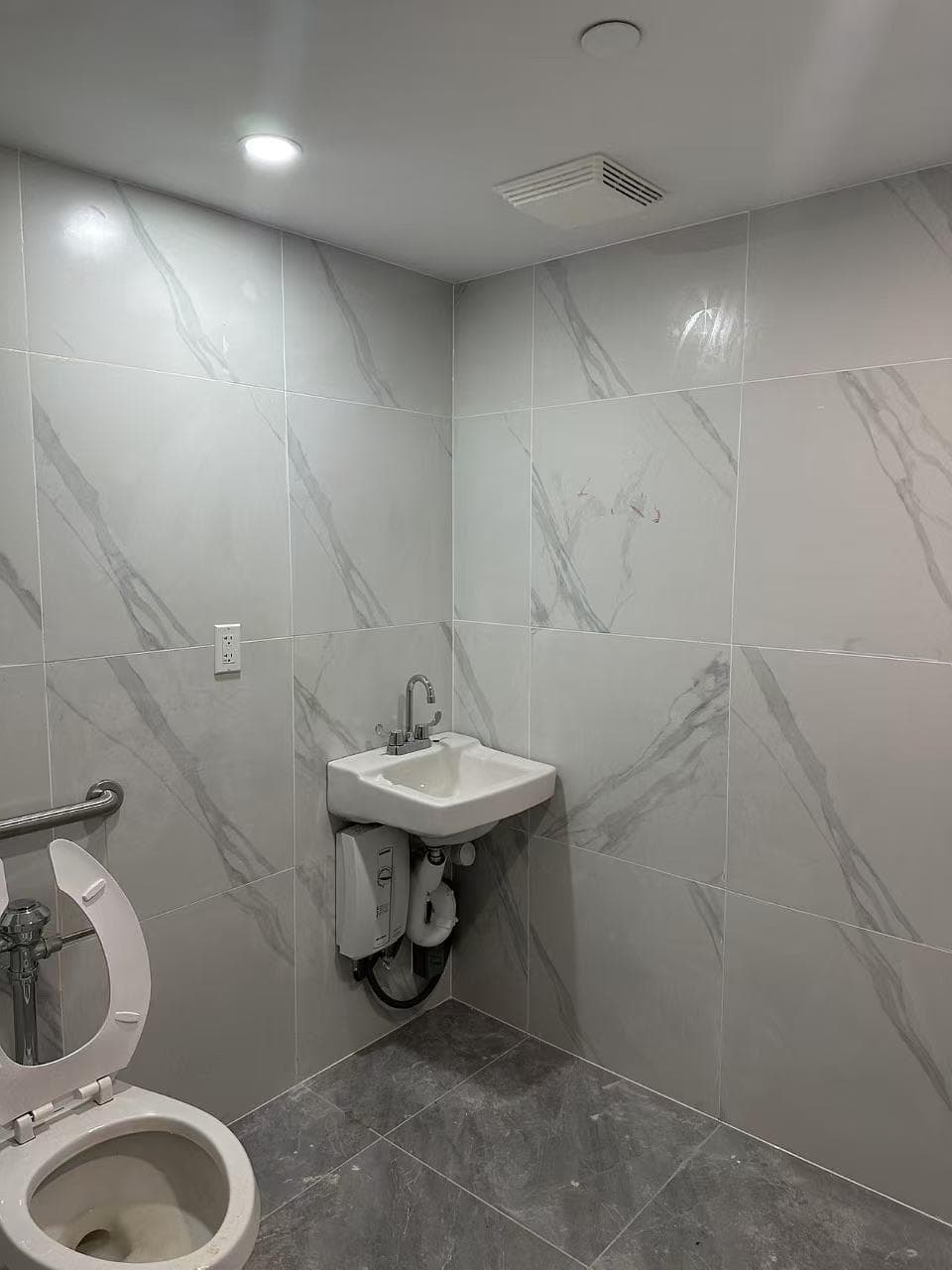 13680 41 Avenue Unit: 2A thumbnail 5