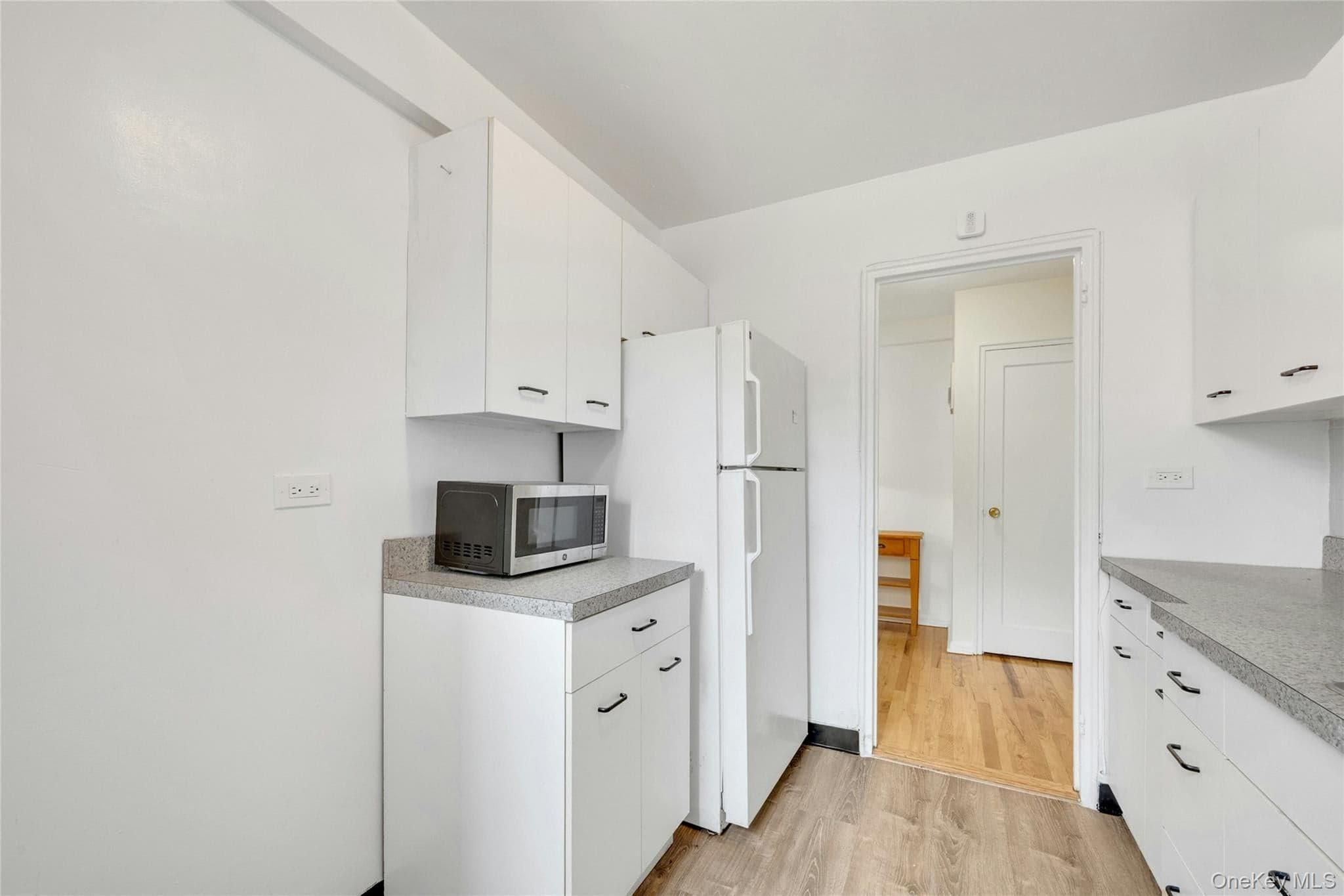 5610 Netherland Avenue Unit: 1G thumbnail 5