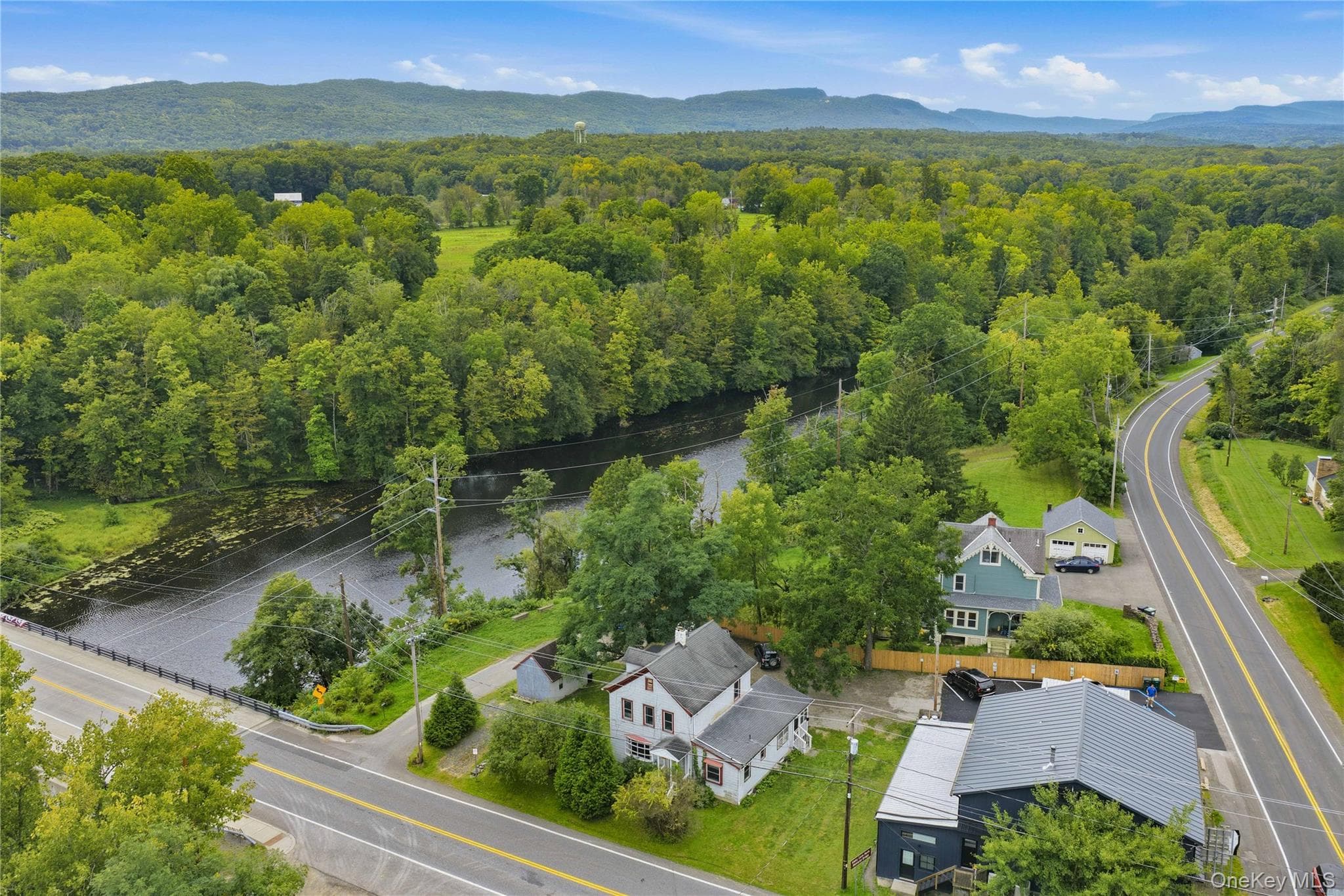 1395 State Route 213, High Falls