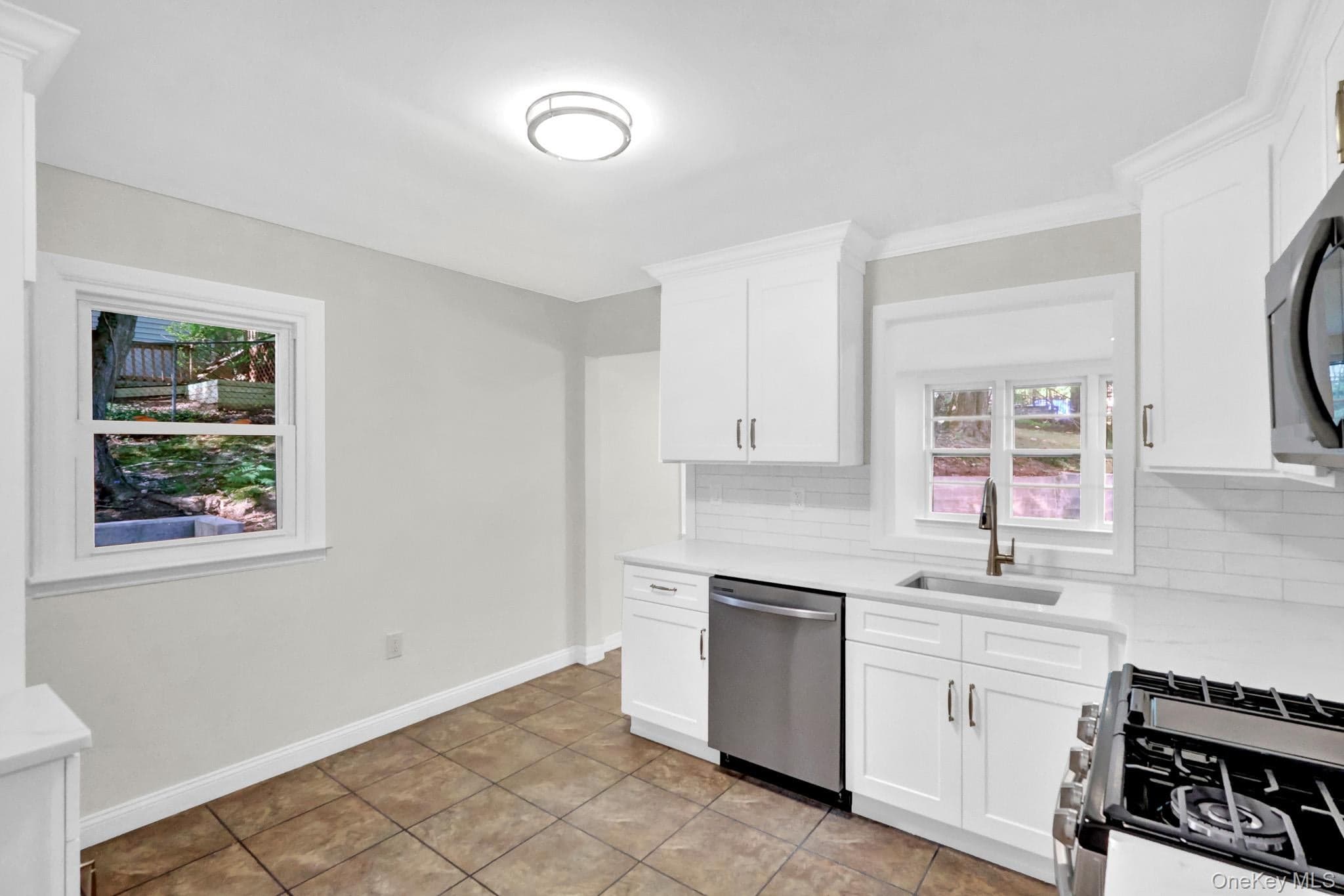 66 Washington Street thumbnail 9