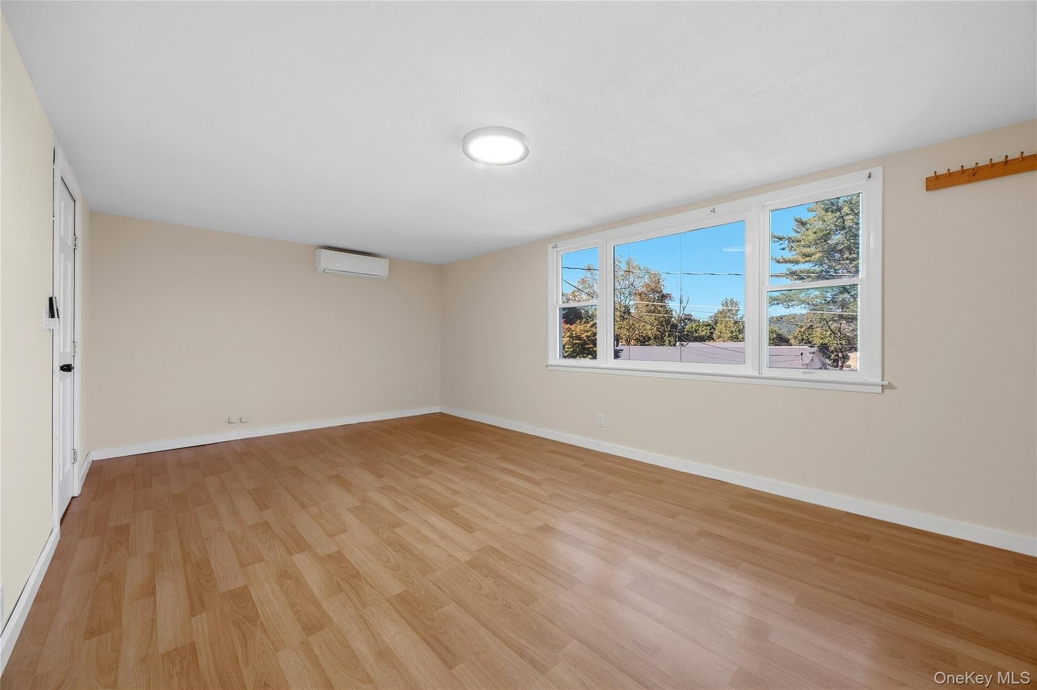 12 Montrose Drive thumbnail 17