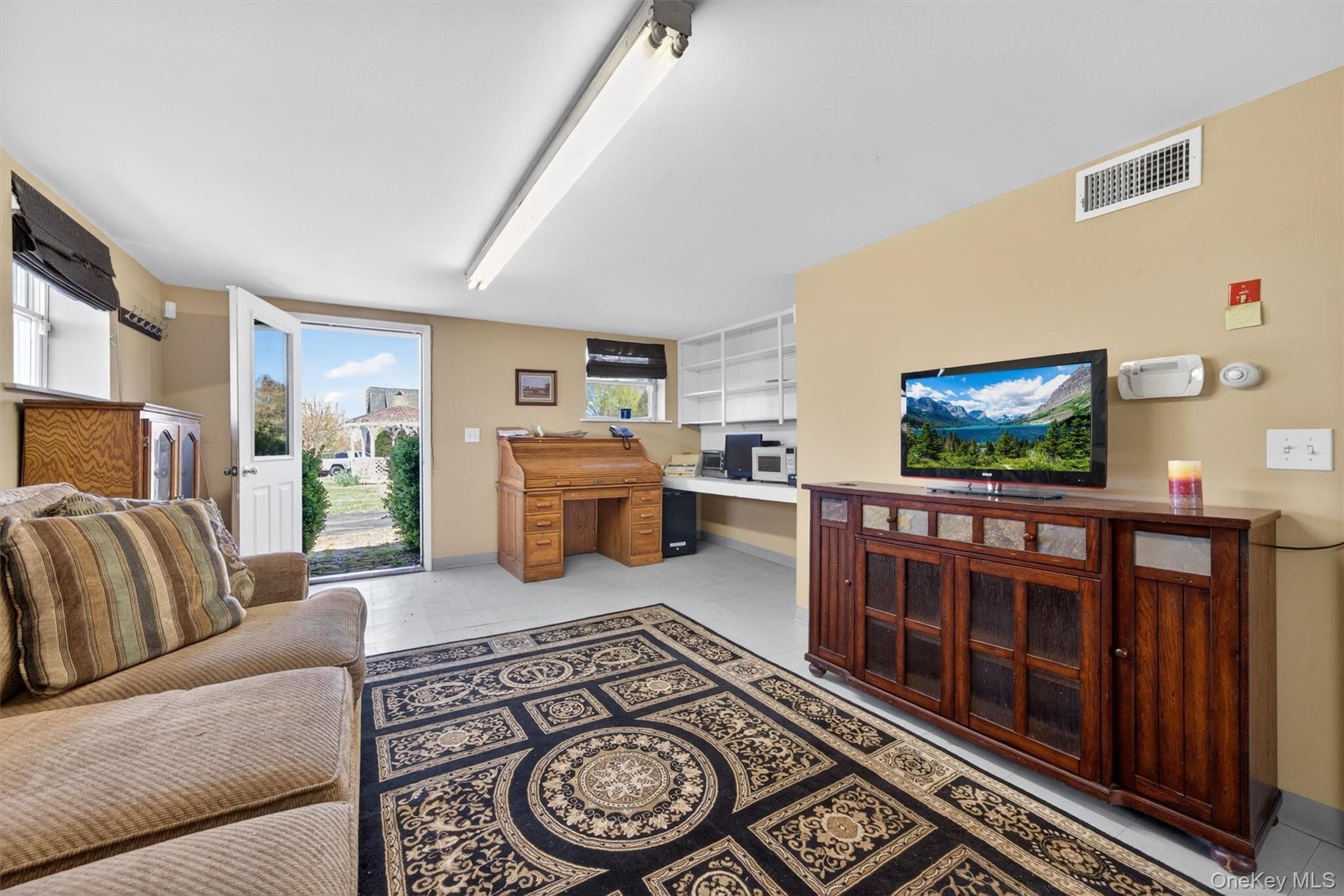 285 Maple Avenue thumbnail 27