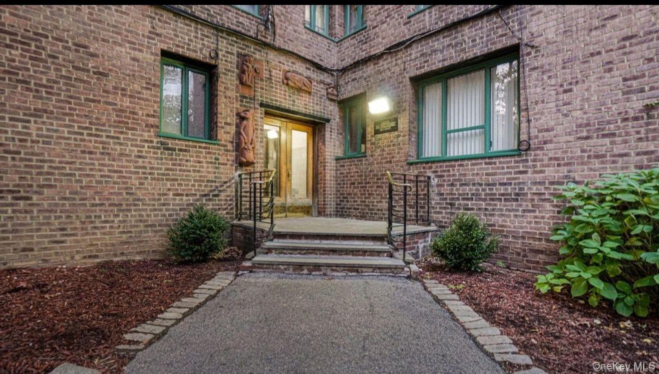 2075 St Raymond Avenue Unit: 6G, Bronx