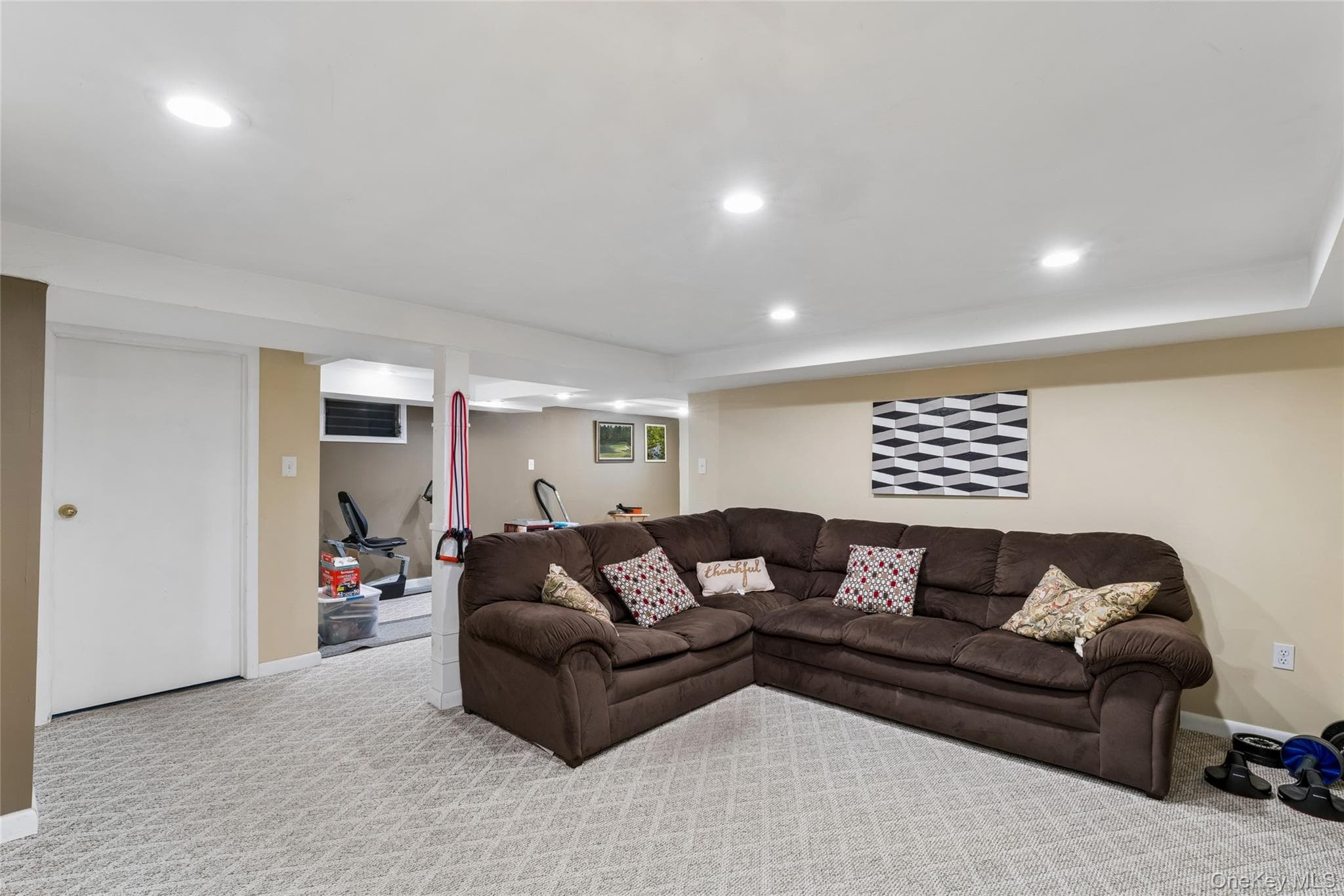 143 Deer Lake Drive thumbnail 24