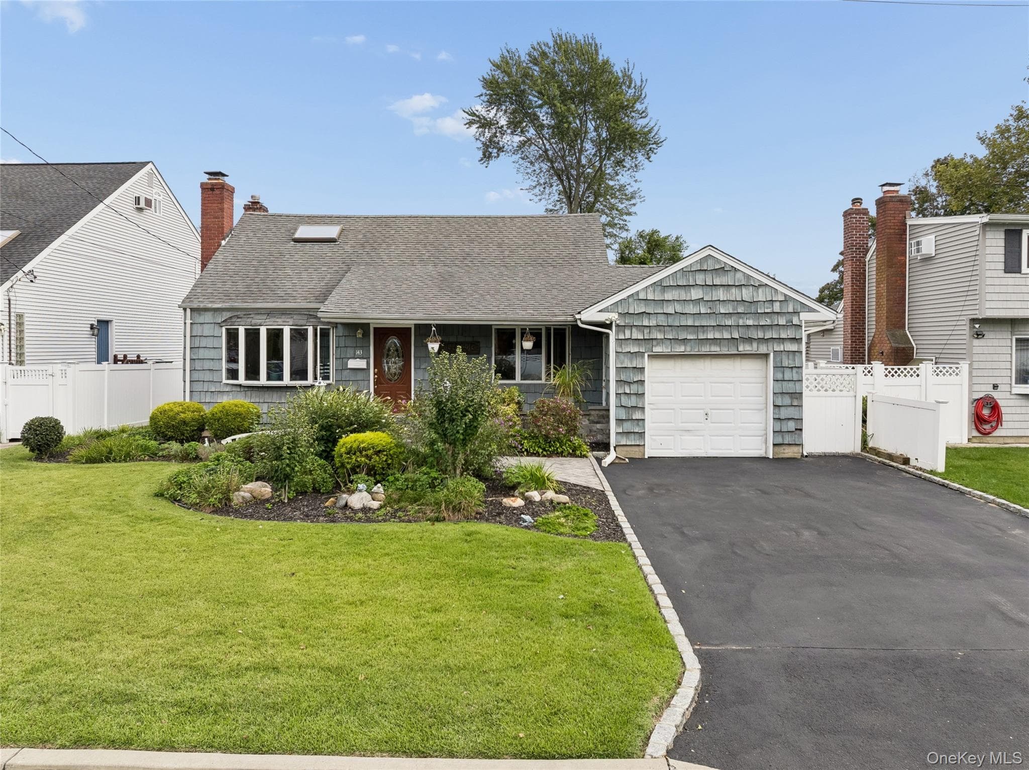 143 Deer Lake Drive thumbnail 3