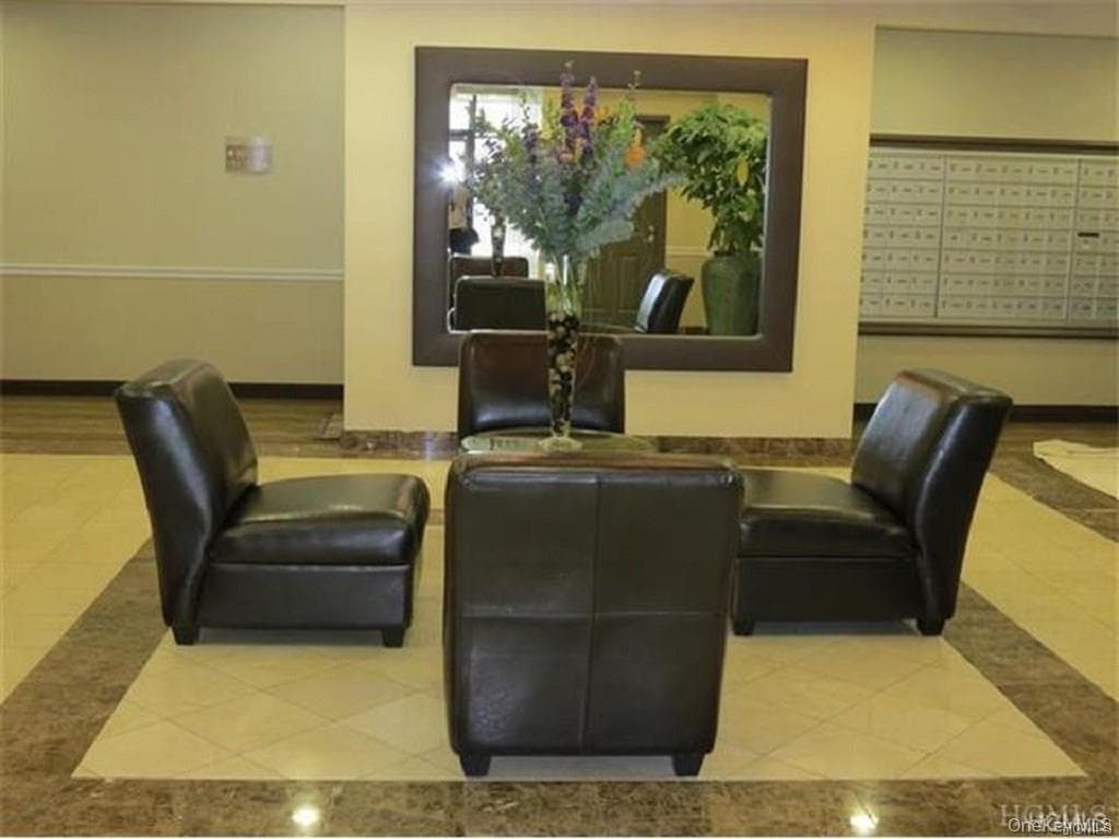 100 New Roc City Place Unit: 204 thumbnail 3