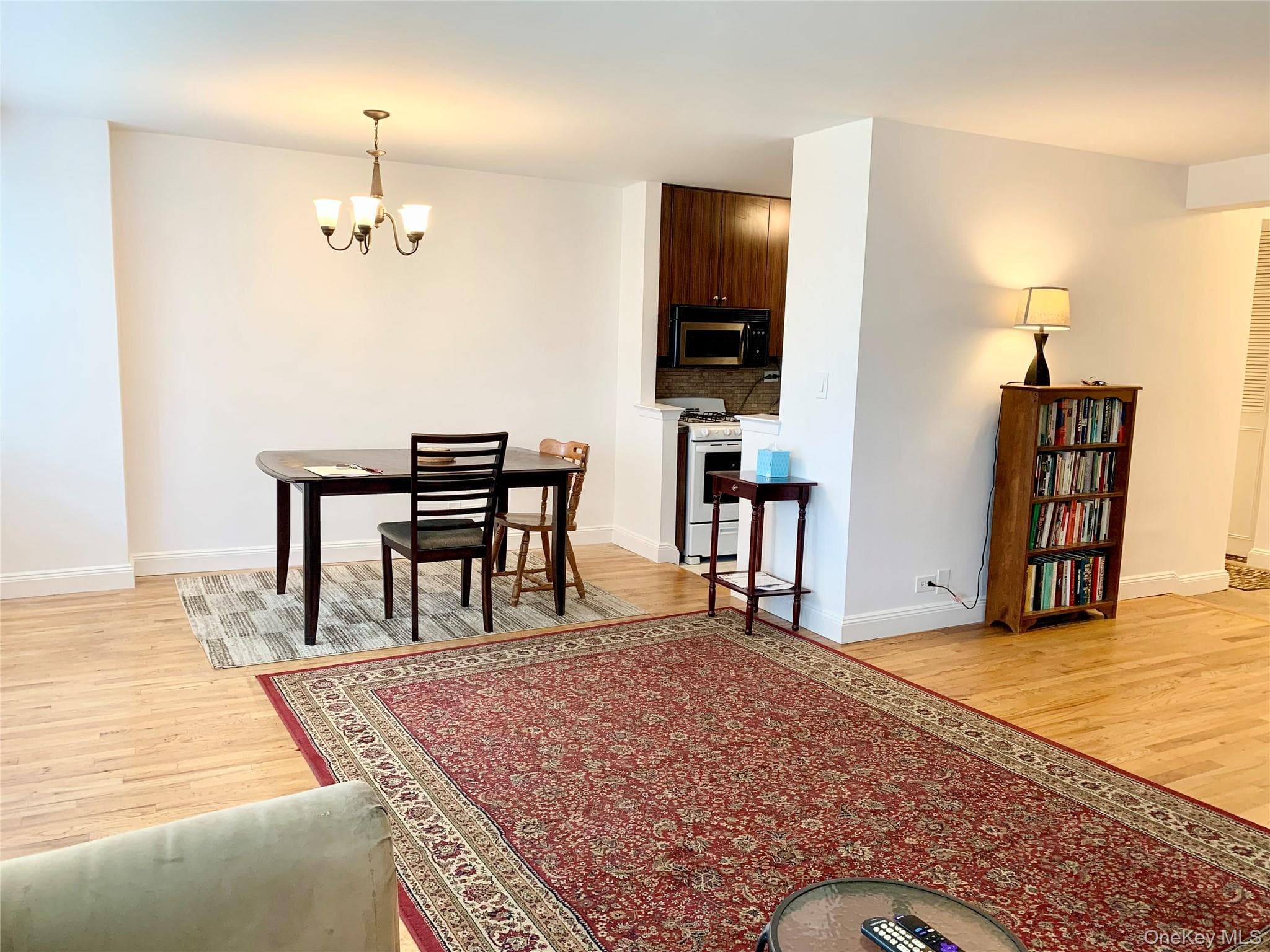 17-85 215 Street St Unit: 1R thumbnail 2