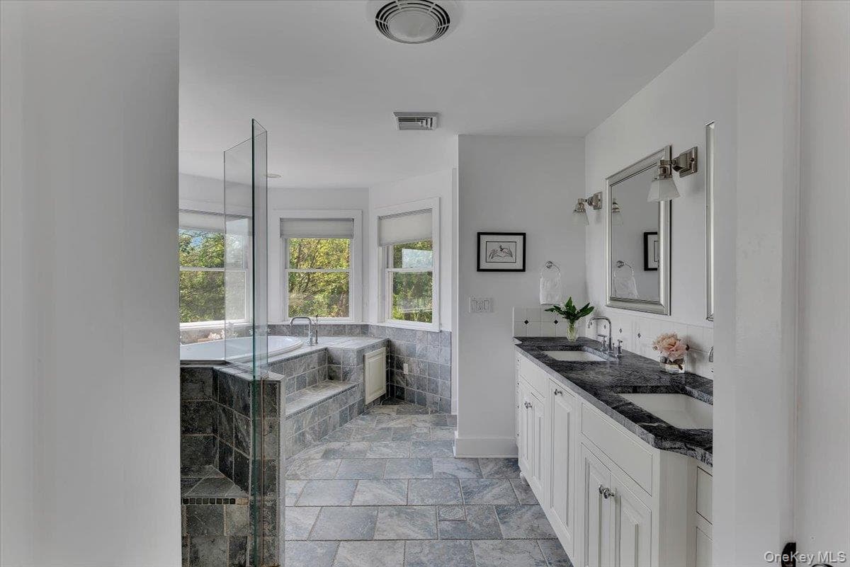 248 Van Wies Point Road thumbnail 23