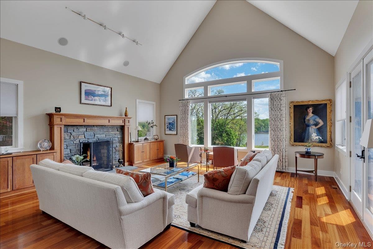 248 Van Wies Point Road thumbnail 14
