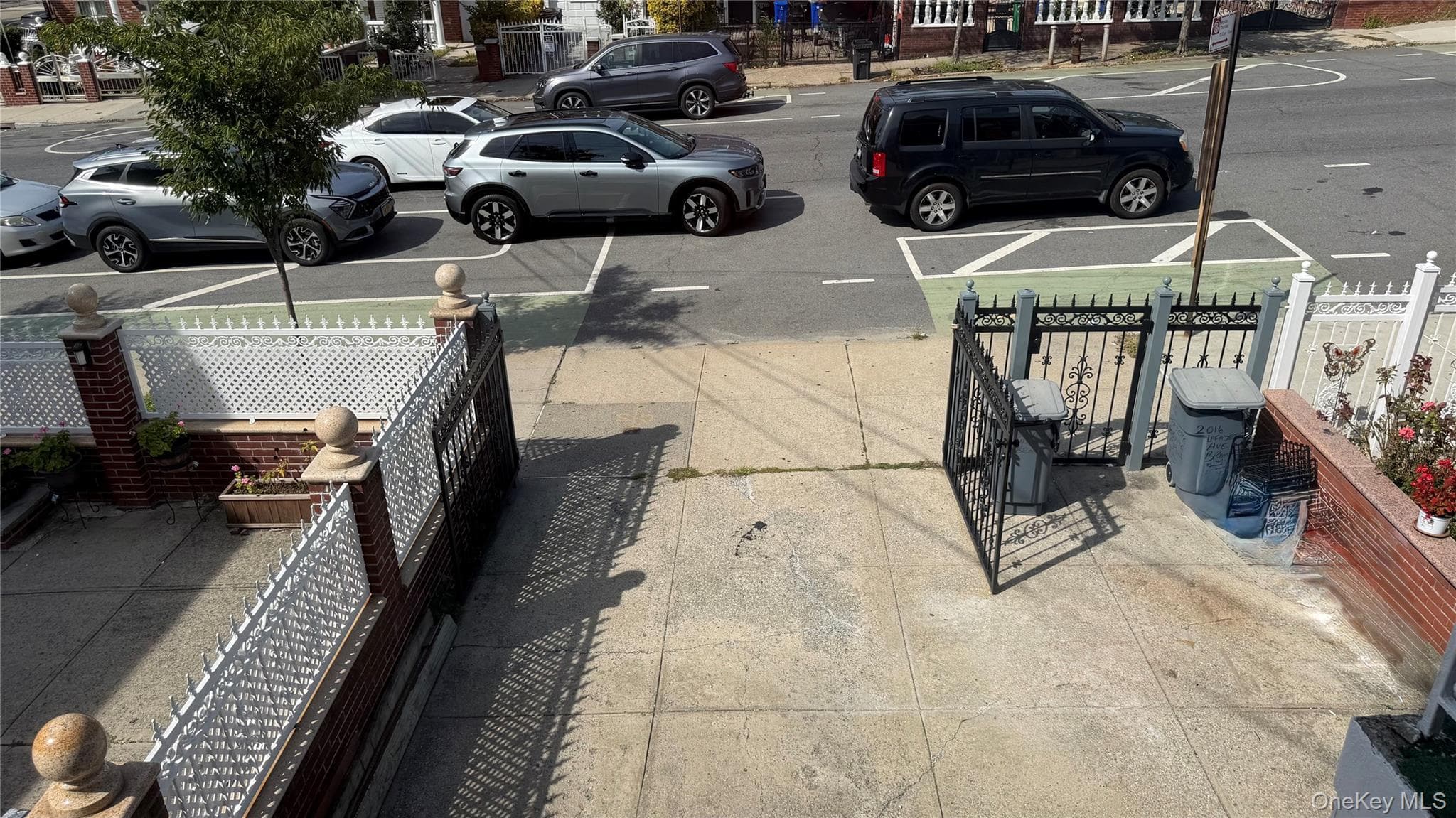 2016 Lafayette Avenue thumbnail 18