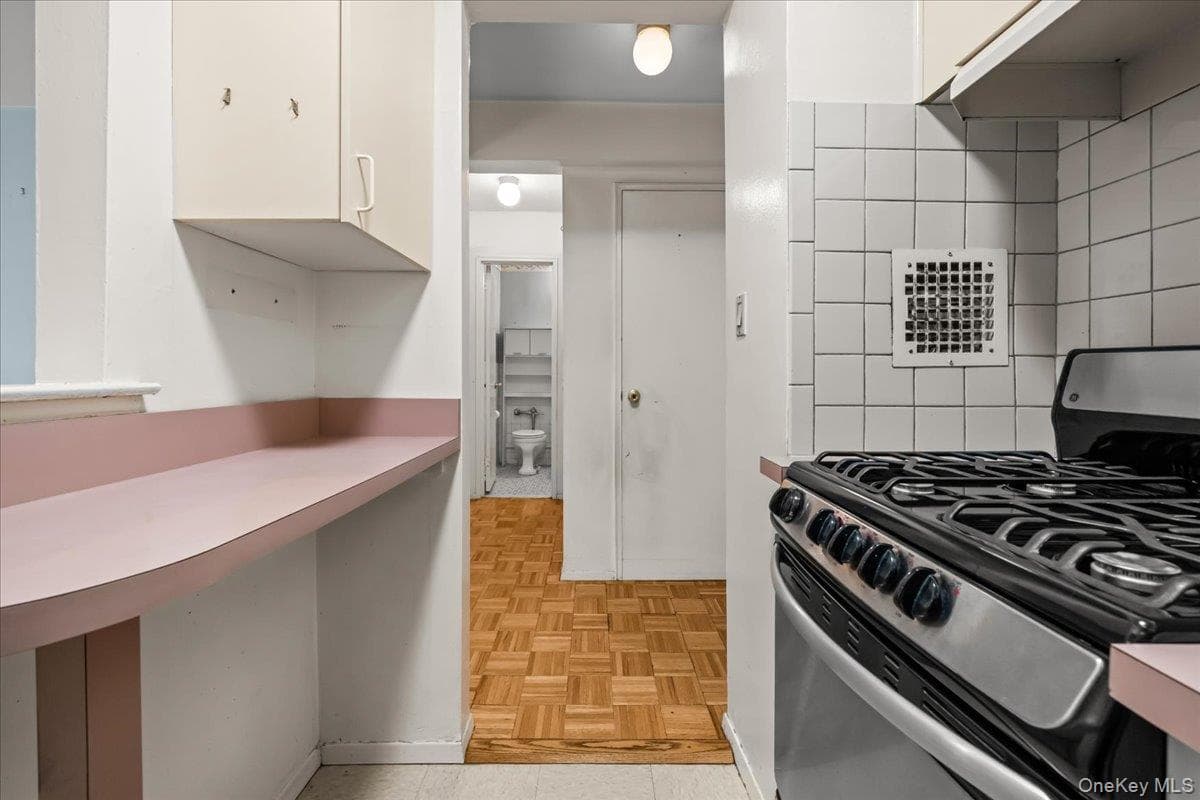 3030 Johnson Avenue Unit: 3D thumbnail 5