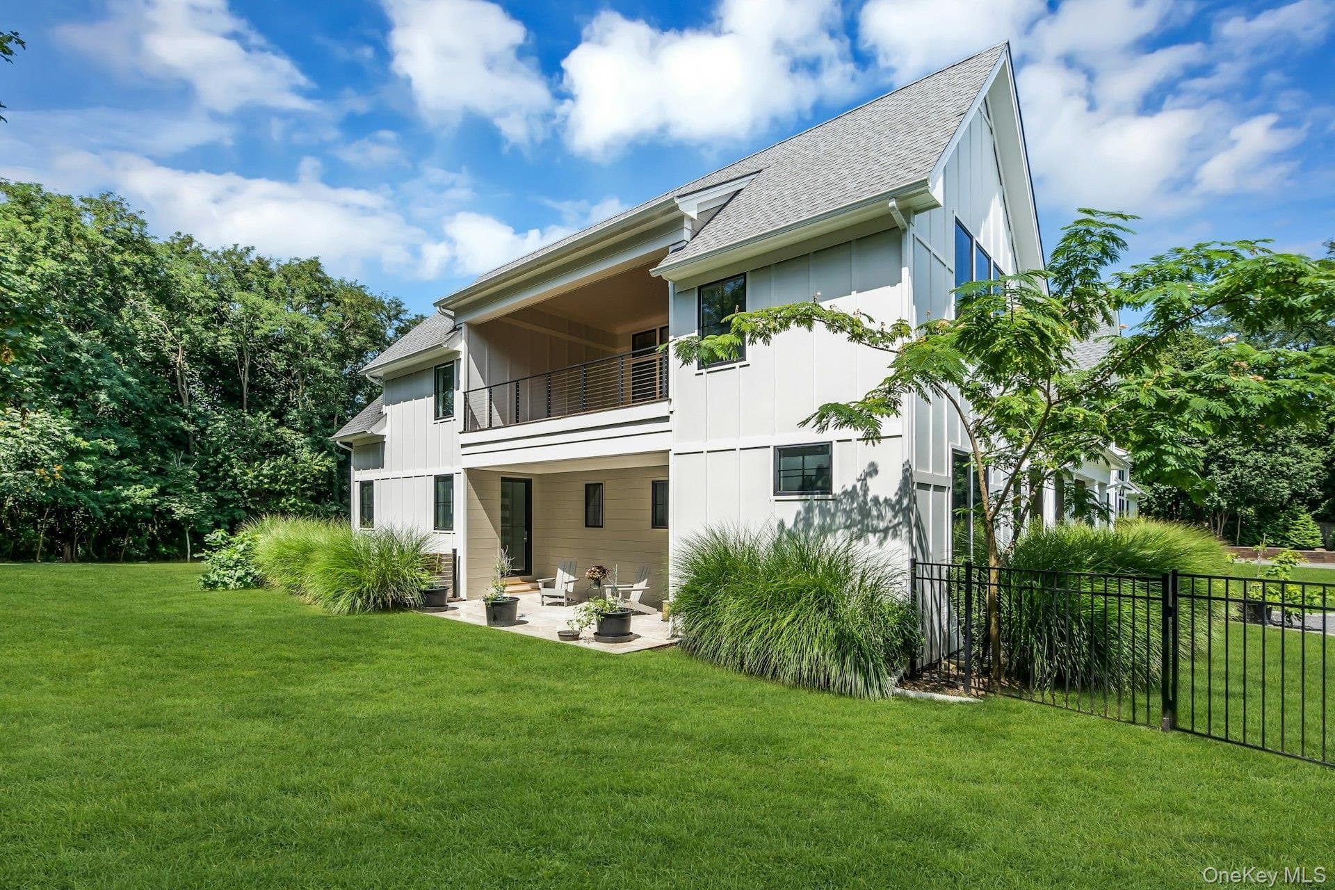 712 Hubbard Avenue thumbnail 32