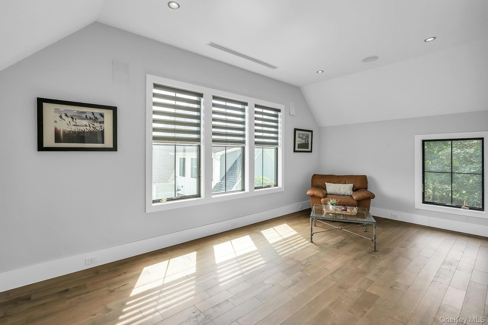 712 Hubbard Avenue thumbnail 24