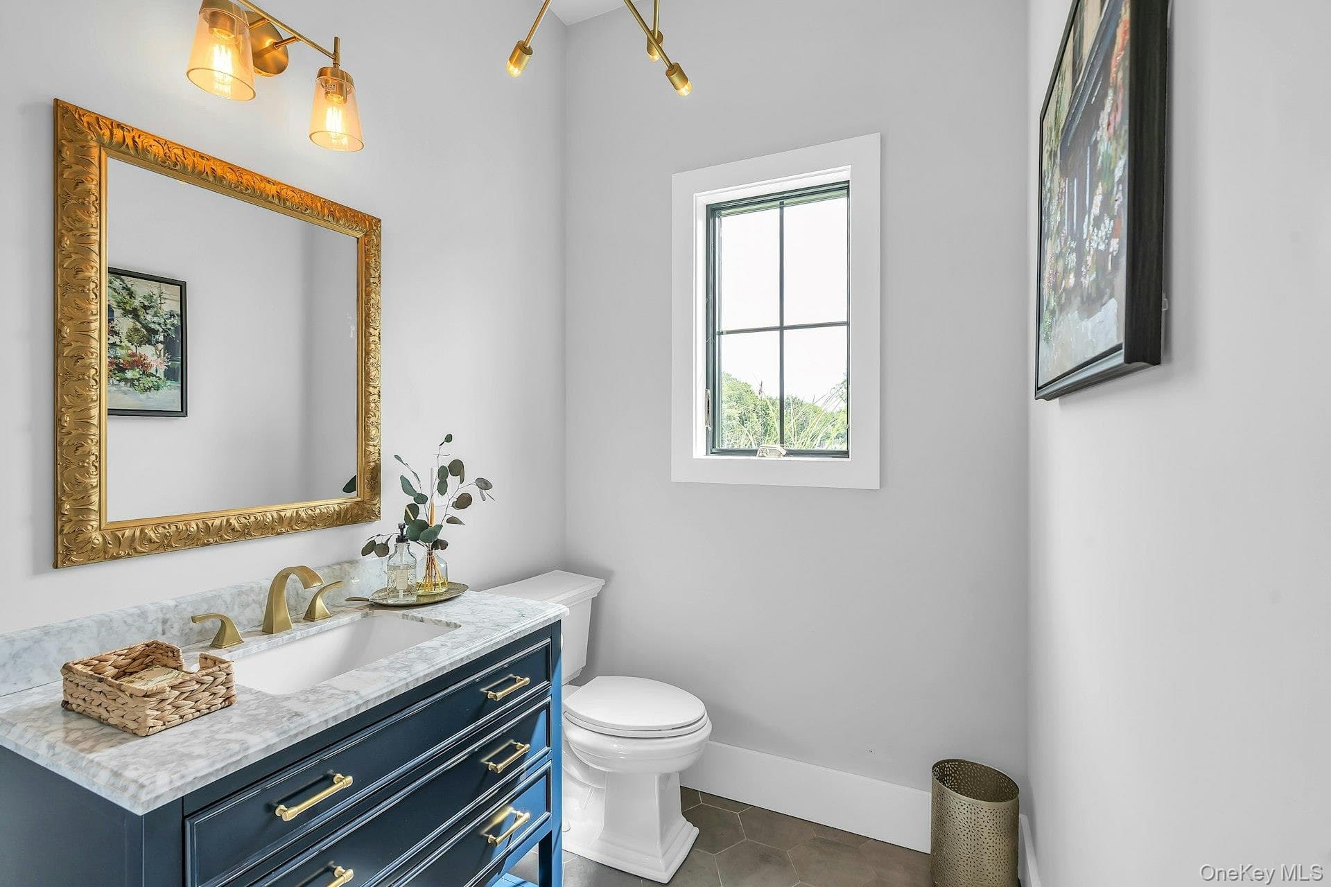 712 Hubbard Avenue thumbnail 18