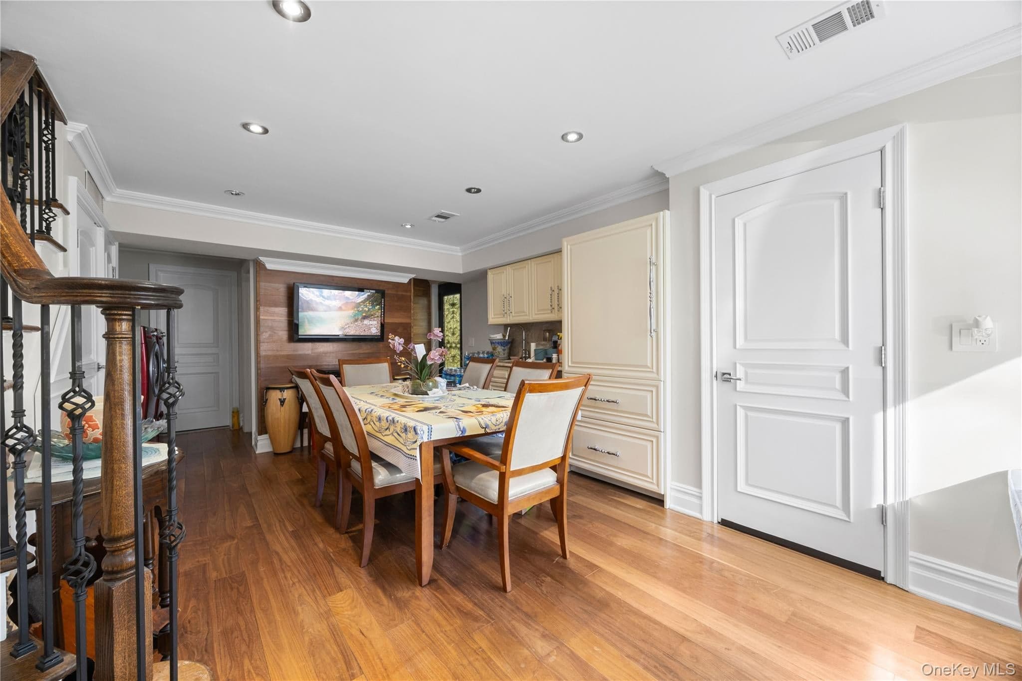 229 Ditmars Street thumbnail 18