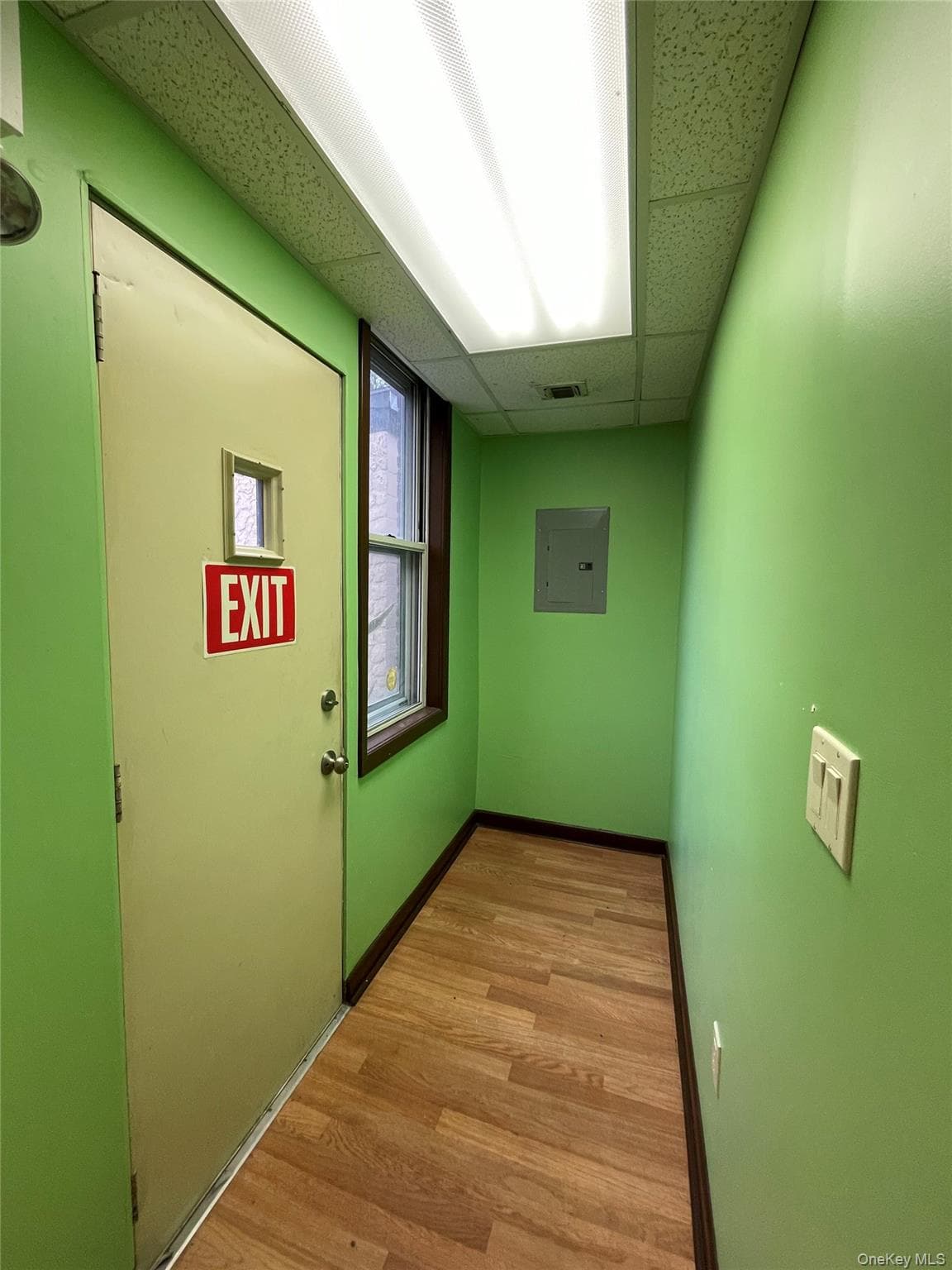 288 Hempstead Avenue thumbnail 8