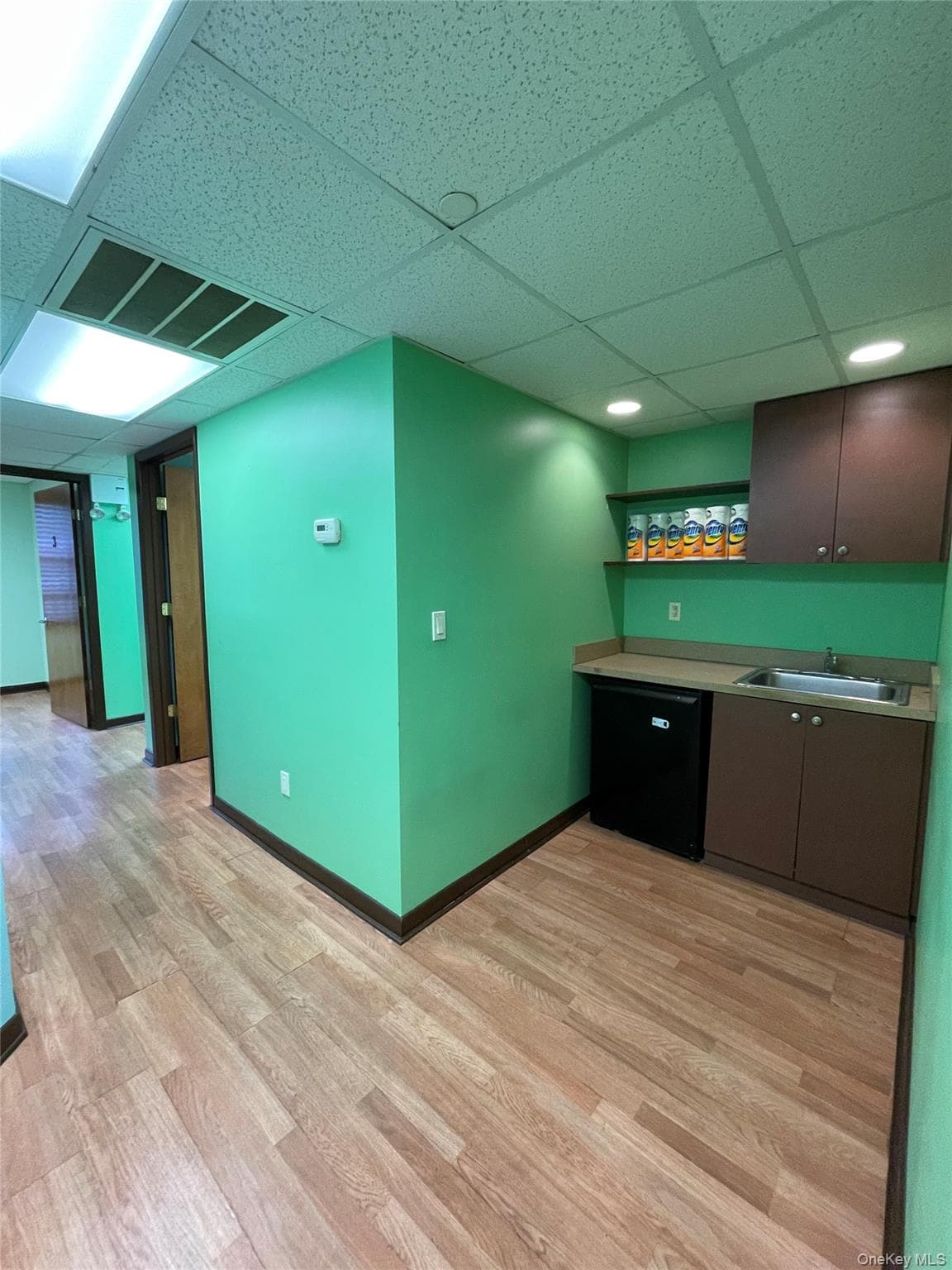 288 Hempstead Avenue thumbnail 6