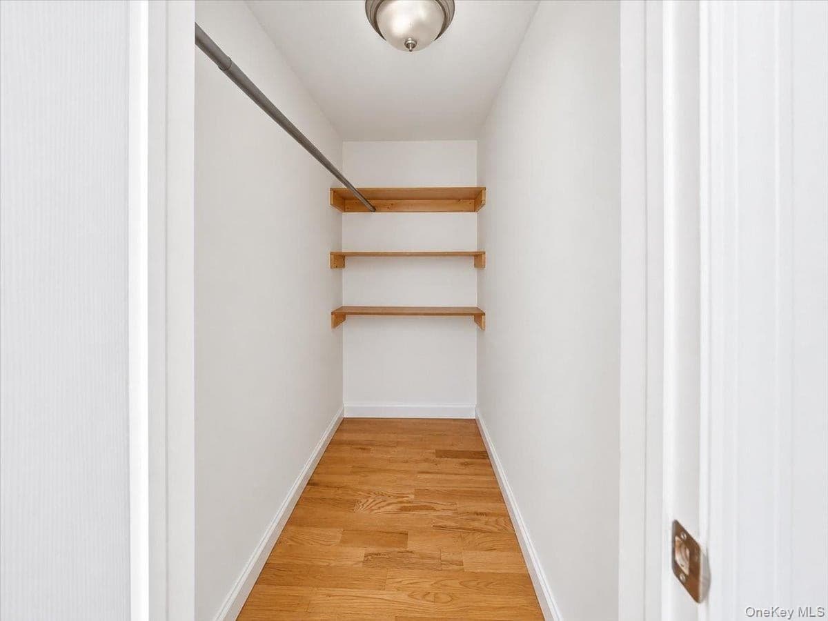 445 S 8th Avenue thumbnail 32