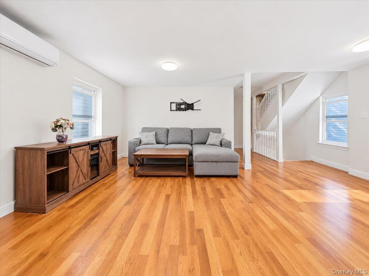 445 S 8th Avenue thumbnail 26