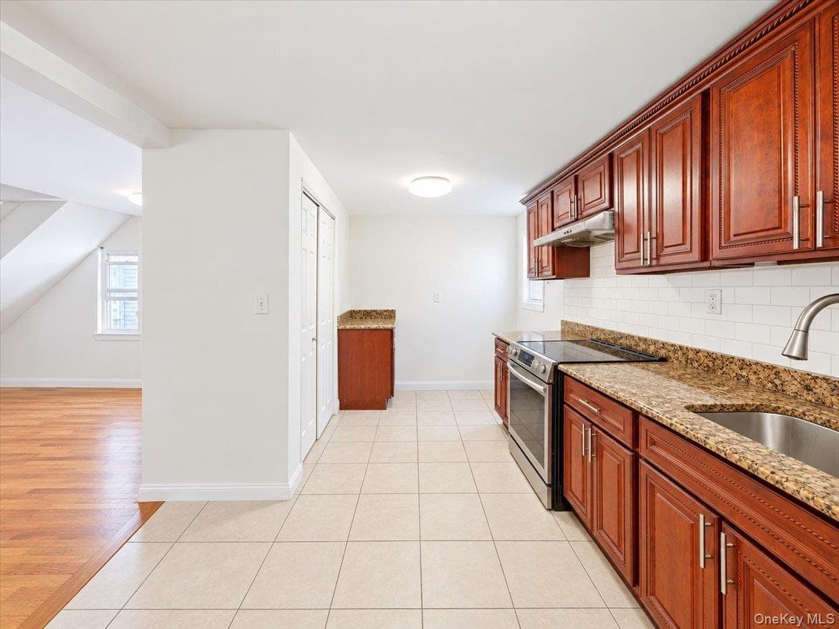 445 S 8th Avenue thumbnail 24